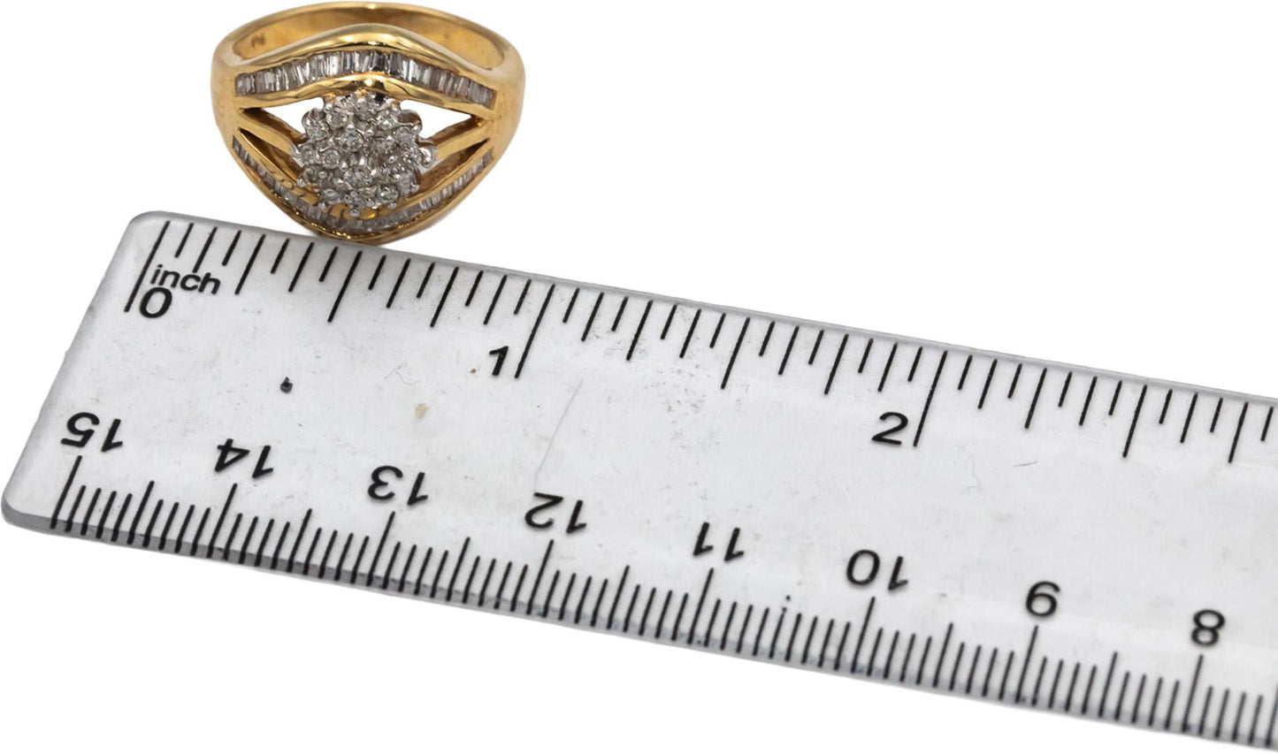 14k Yellow White Gold VS Round and Baguette Diamond Cluster Ring 0.50CT Size 7