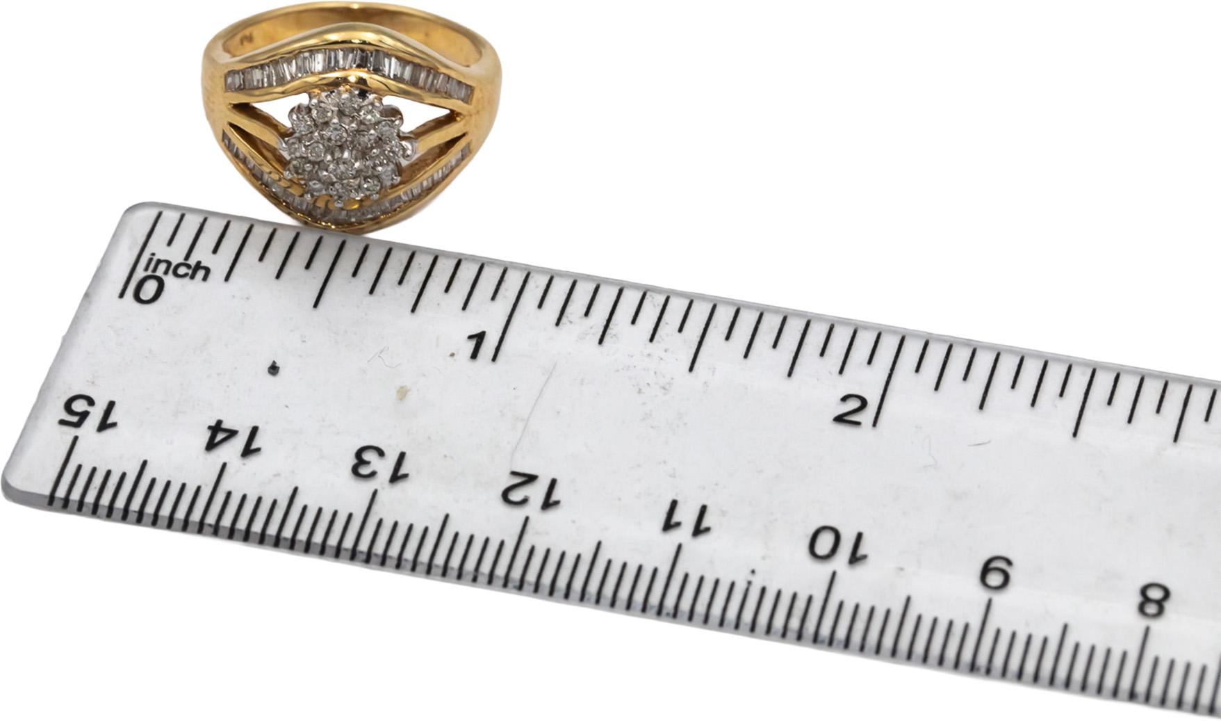 14k Yellow White Gold VS Round and Baguette Diamond Cluster Ring 0.50CT Size 7