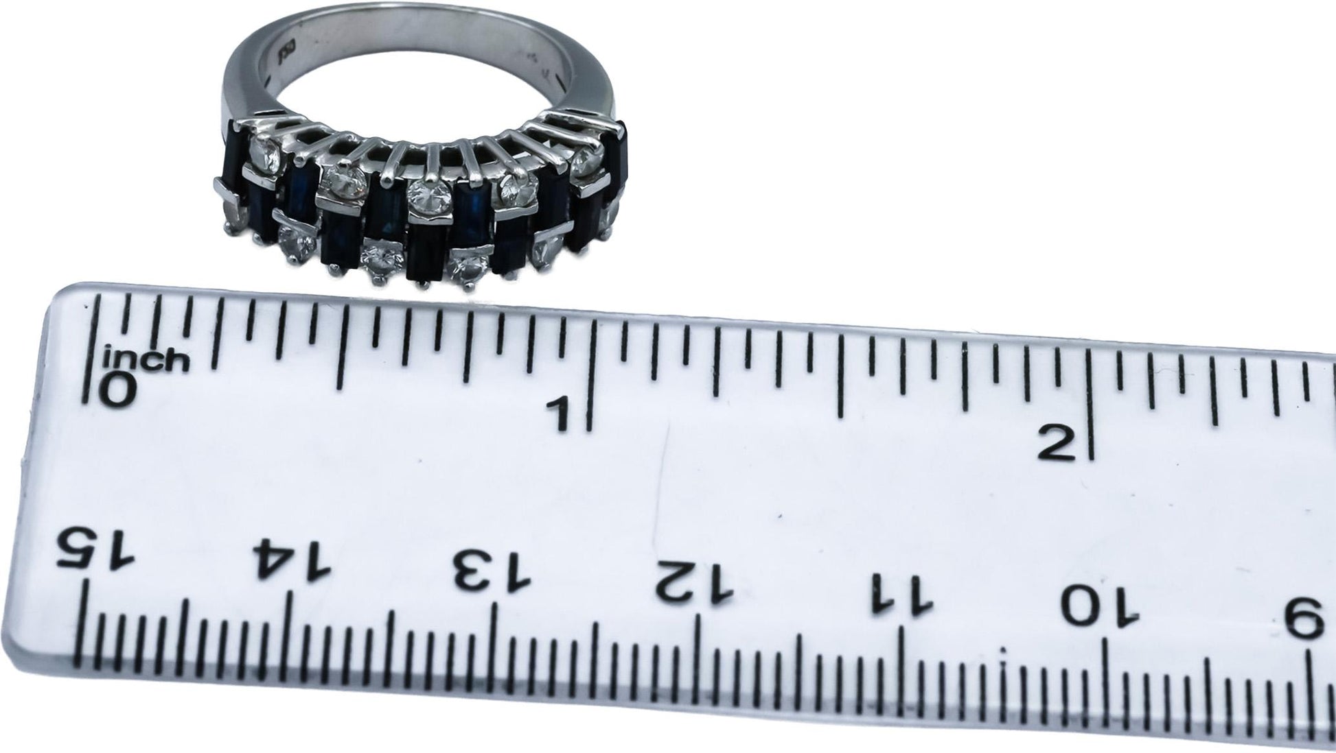 18k White Gold Round Diamond and Baguette Cut Sapphire Ring 1.50CT Size 5.5