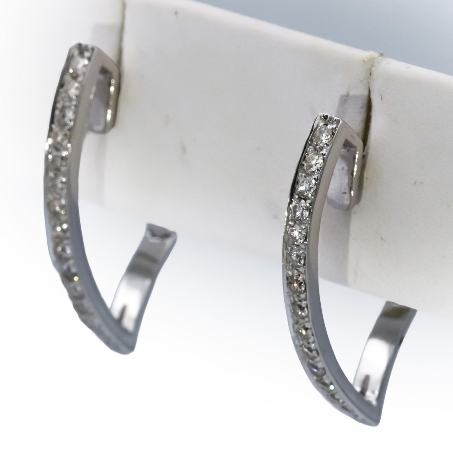 14k White Gold VS Round Diamond Abstract Hoop Earrings 0.70CT