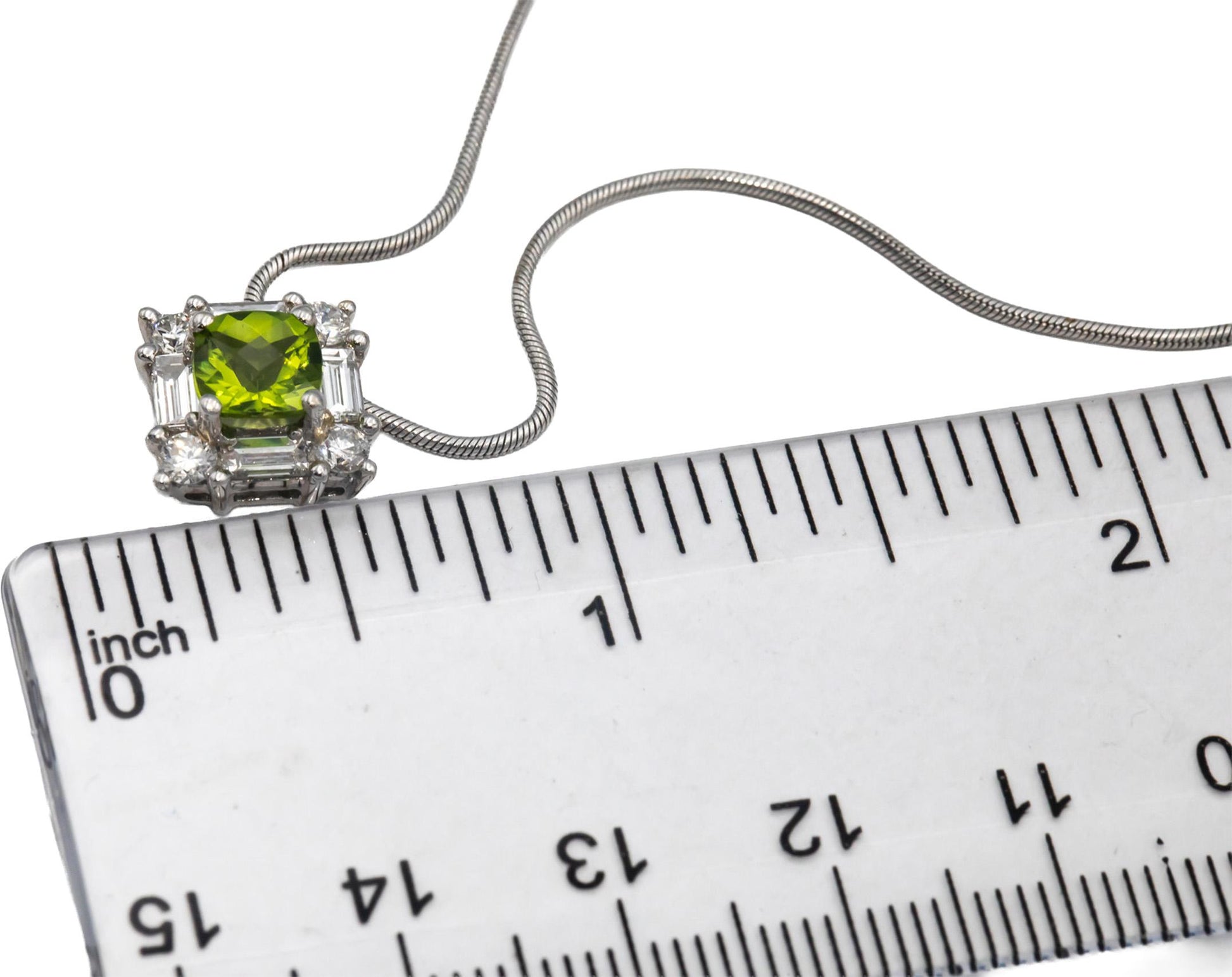 14k & 18k White Gold 1.75CT VS Diamond and Peridot Pendant Necklace