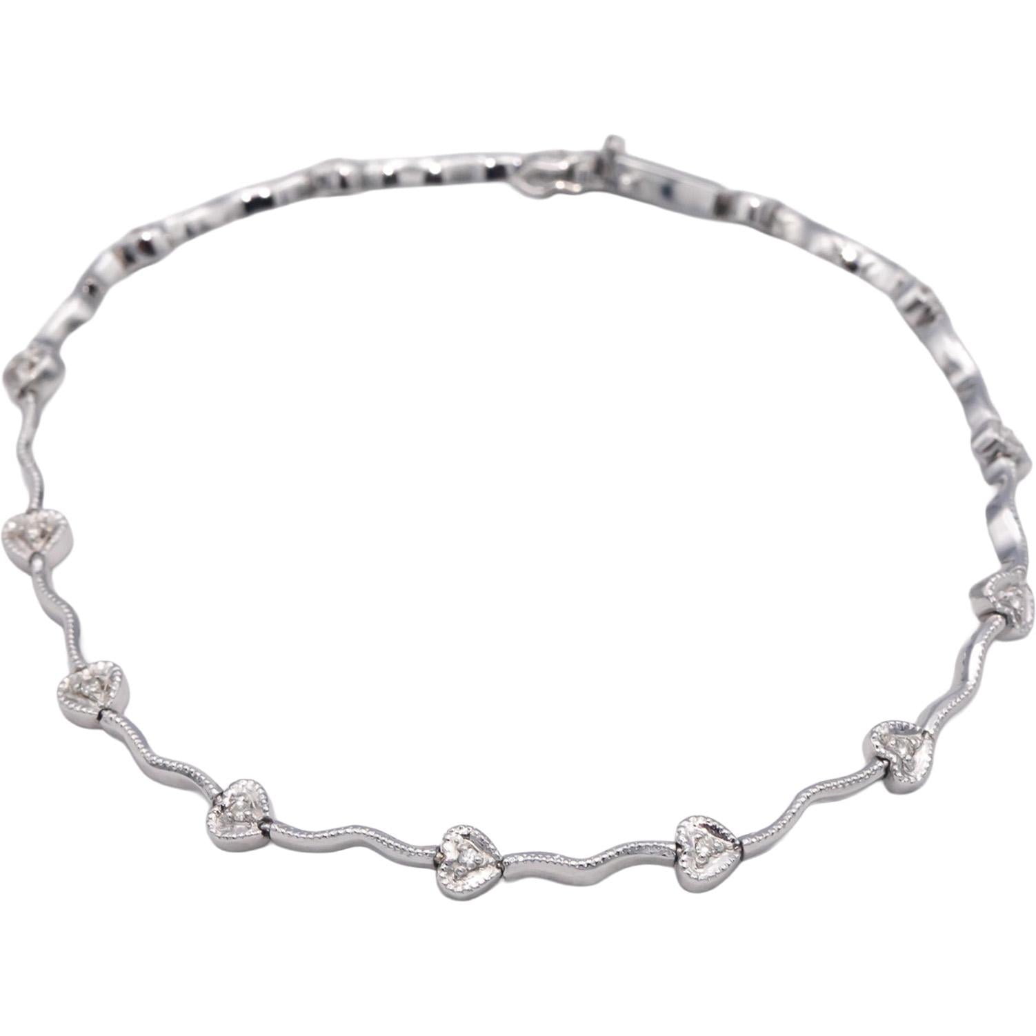 18k White Gold 0.12CT Round Cut Diamond Heart Tennis Bracelet