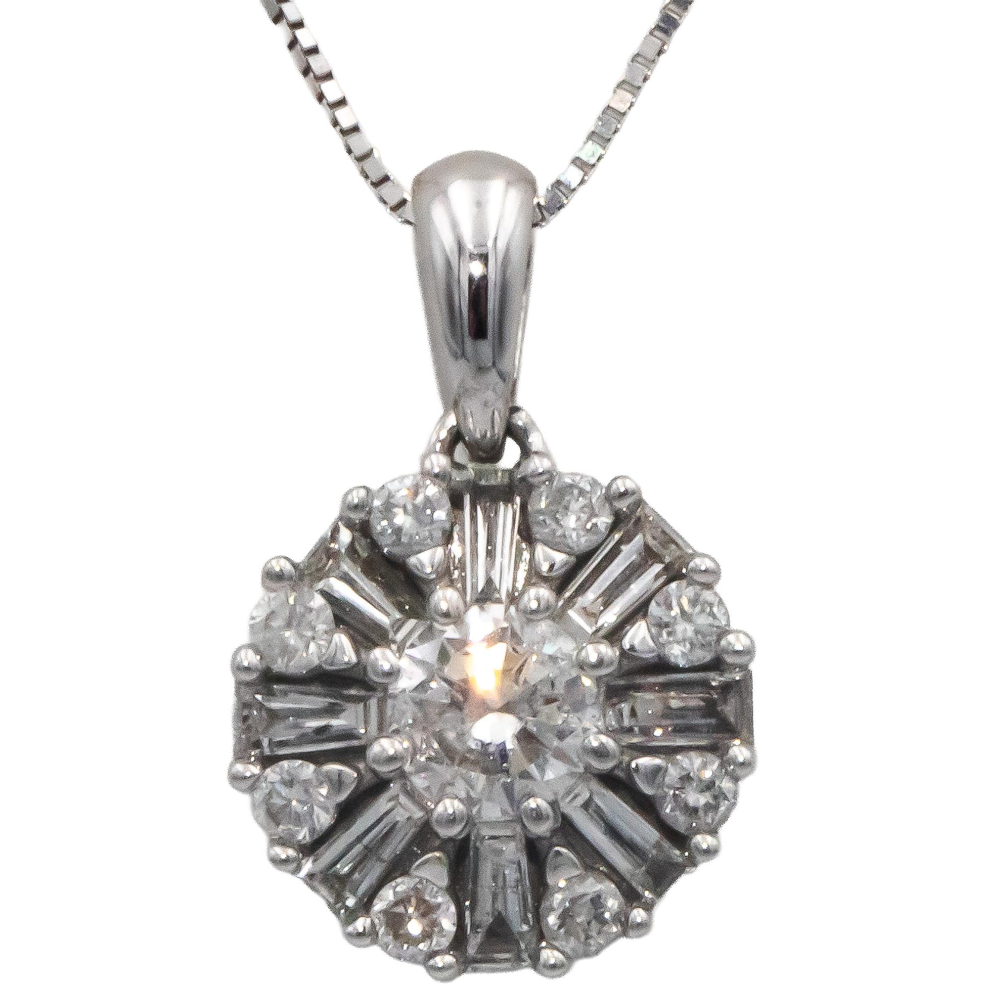 10k White Gold 0.75CT Diamond Cluster Pendant Chain Necklace w/ 0.35 Center