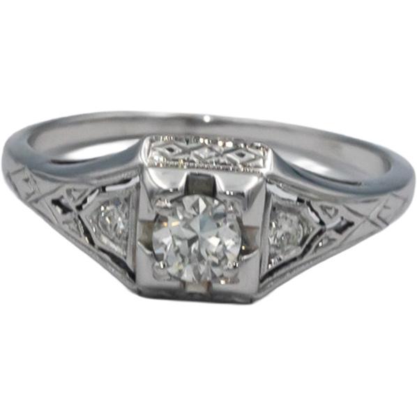 Vintage Antique 18k White gold 0.58CT Diamond Filigree Ring w/ 0.28CT Center