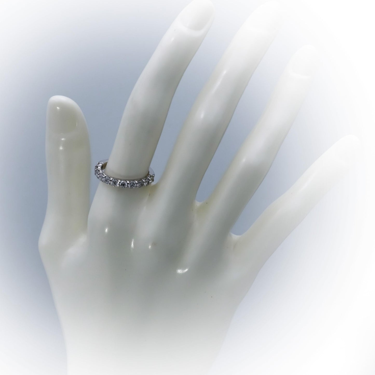 GSI 18k White Gold SI2-I1/E-F Diamond Half Eternity Ring 1.01CT Size 6 11 Pieces