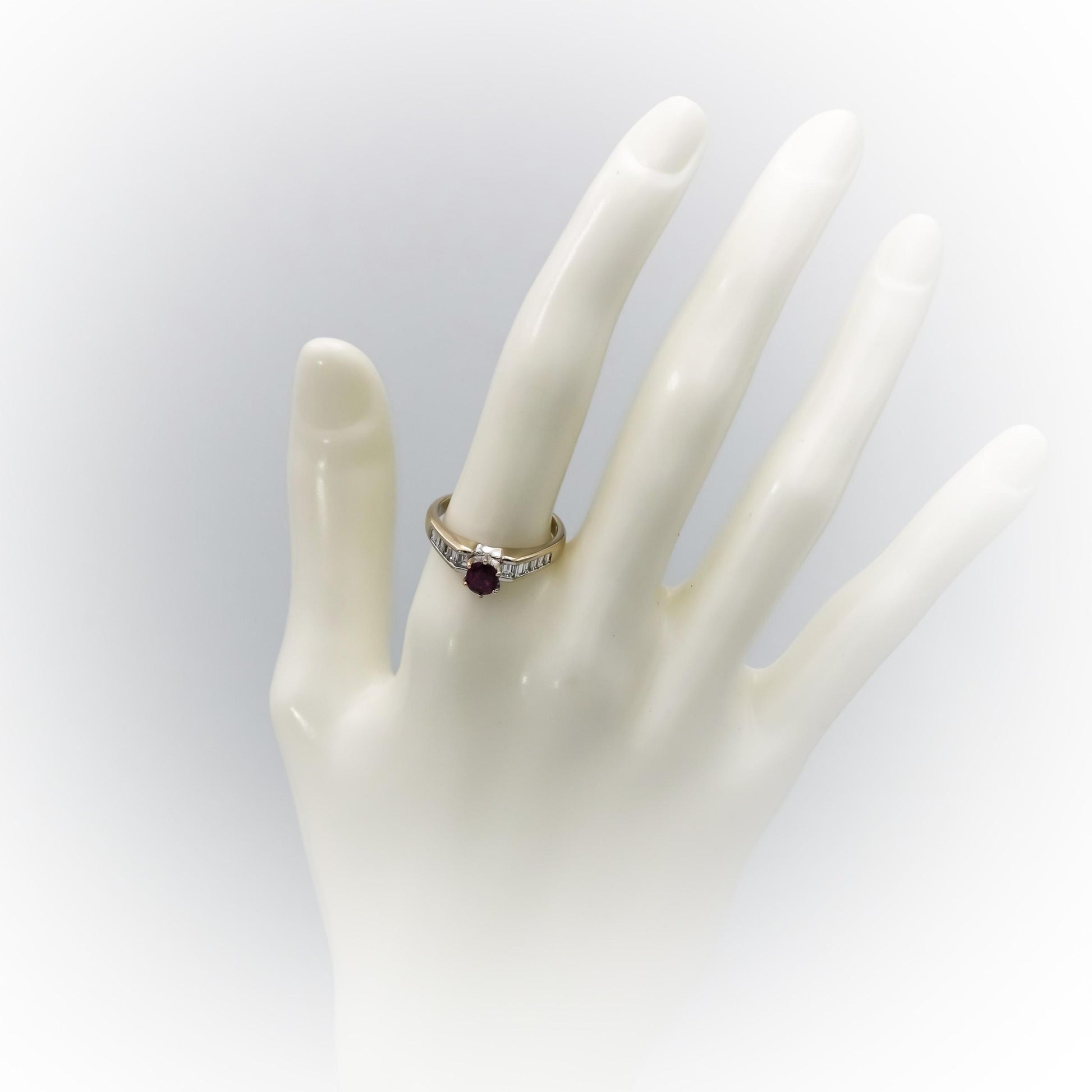 18k White Gold VS Diamond and Ruby Cocktail Ring 1.26CT Size 7.25
