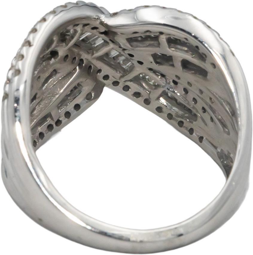 10k White Gold 1.0CT Round and Baguette Cut Diamond Crossover Ring Size 7.25
