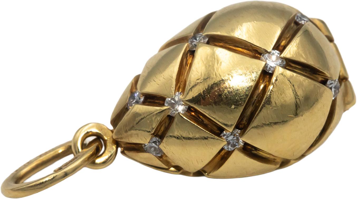 TIFFANY & CO. 18k Yellow Gold Round Diamond Tiffany Egg Locket Pendant 0.32CT