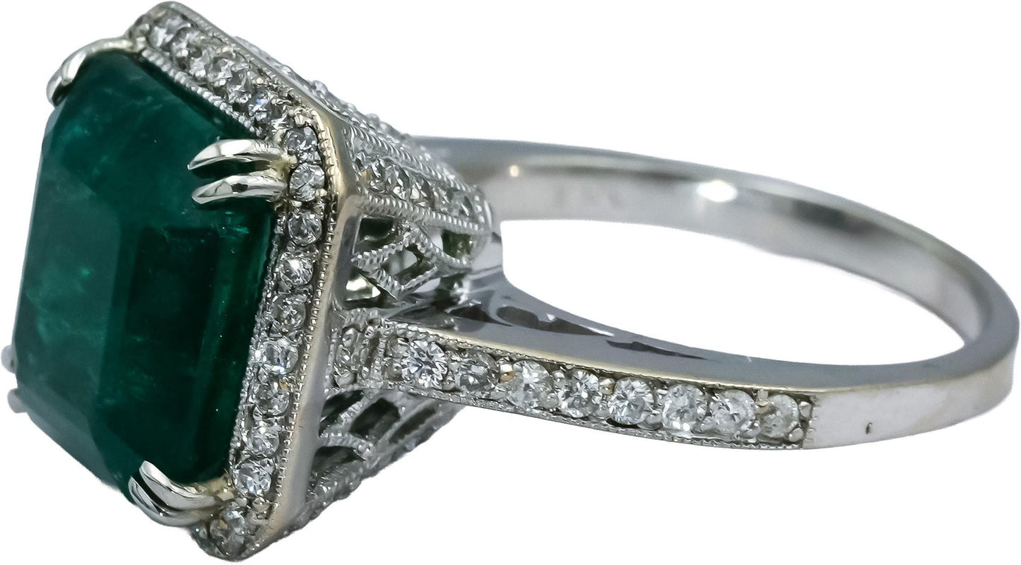 18k White Gold Emerald and Diamond Cocktail Ring 7.88CTW Size 6.25