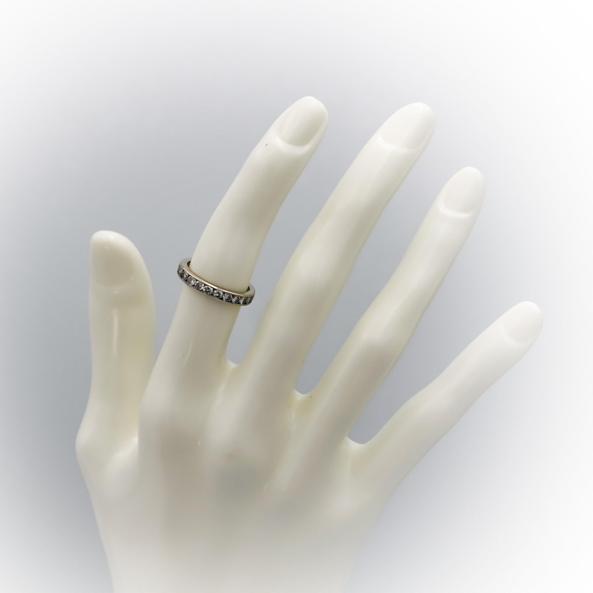 14k White Gold Round Channel Set Diamond Eternity Band Ring 1.0CT Size 5.75