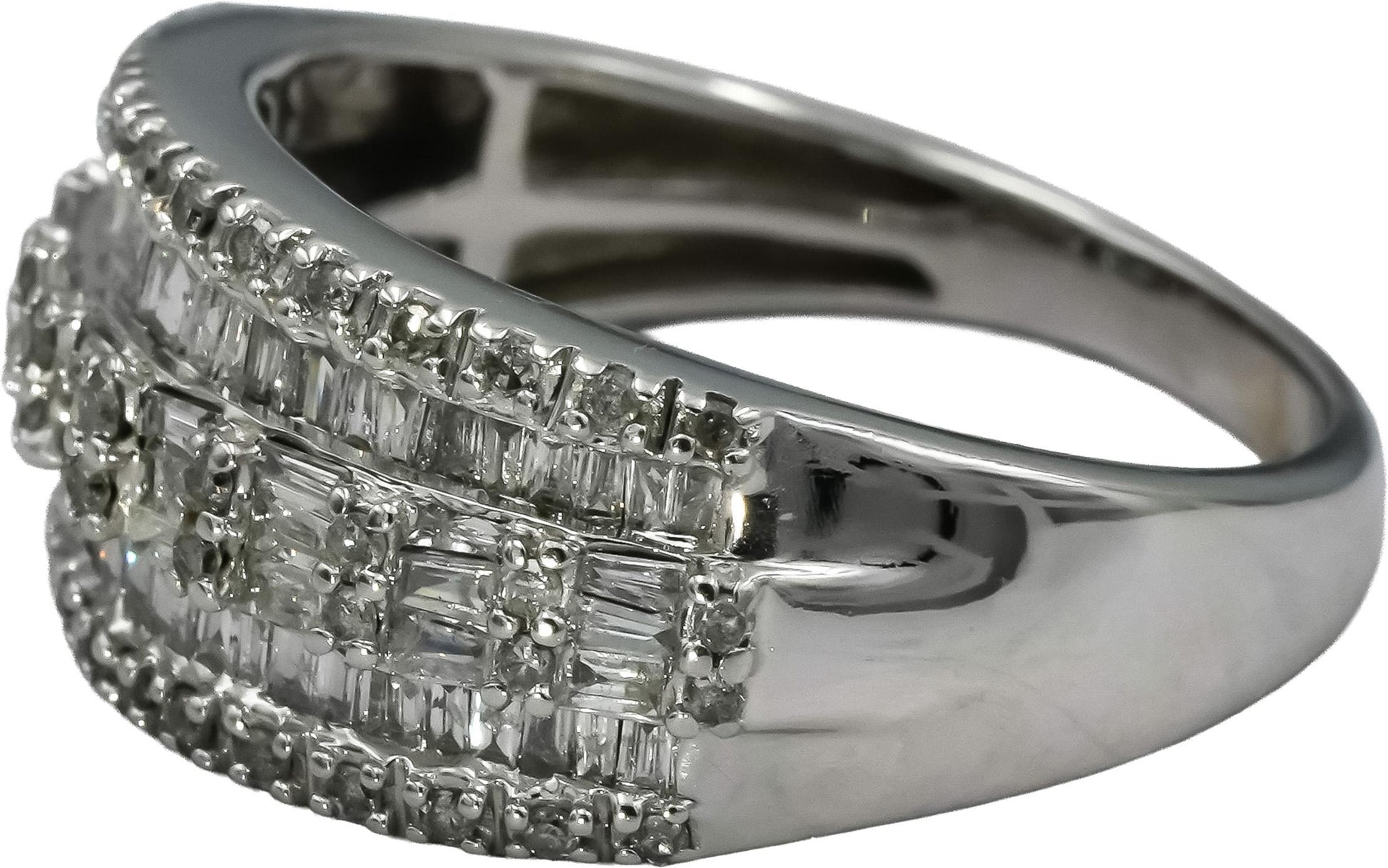 10k White Gold Round and Baguette Cut Diamond Cluster Band Ring 1.0CT Size 8.5