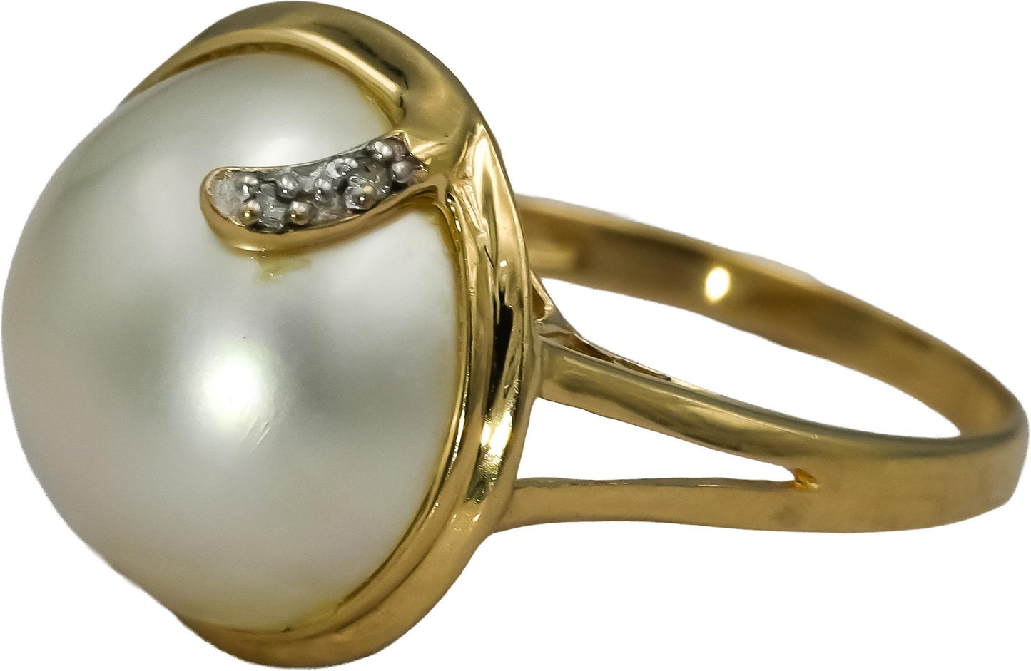 14k Yellow Gold 13.0mm Diameter Mabe Pearl Ring Size 7.5 w/ Diamond Accents