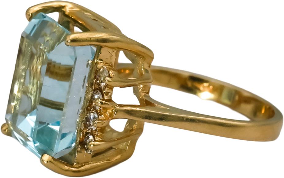 14k Yellow Gold Diamond and Blue Topaz Cocktail Ring 0.25CT Size 6.5