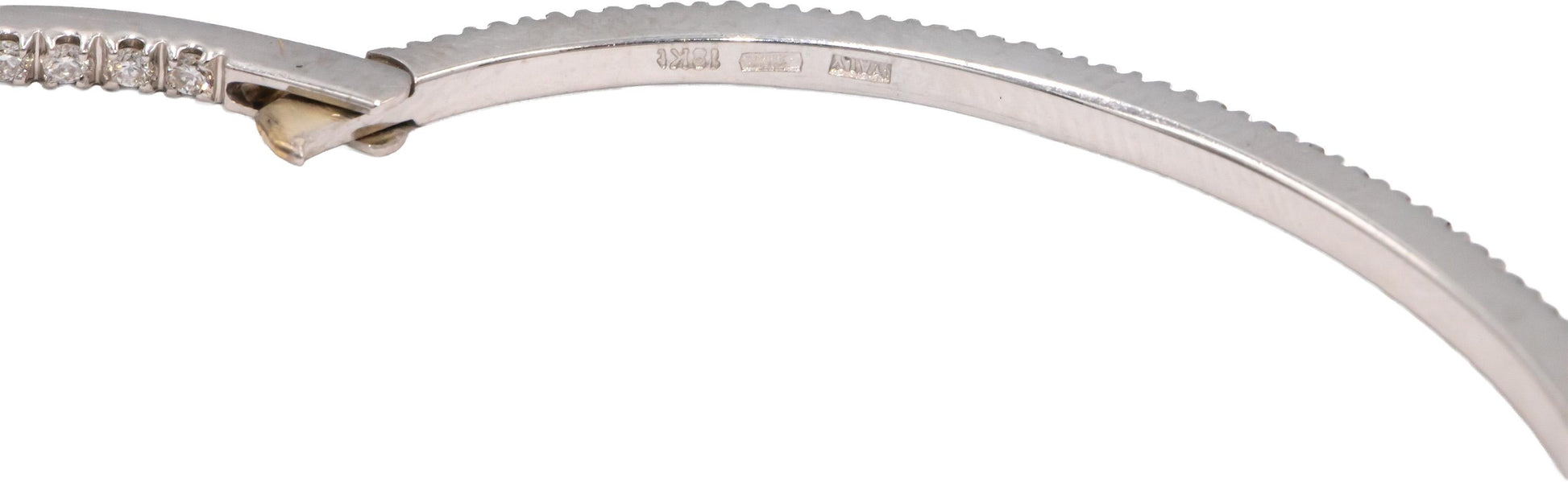 18k White Gold VS Round Diamond Large Oval Hoop Earrings 2.0CT