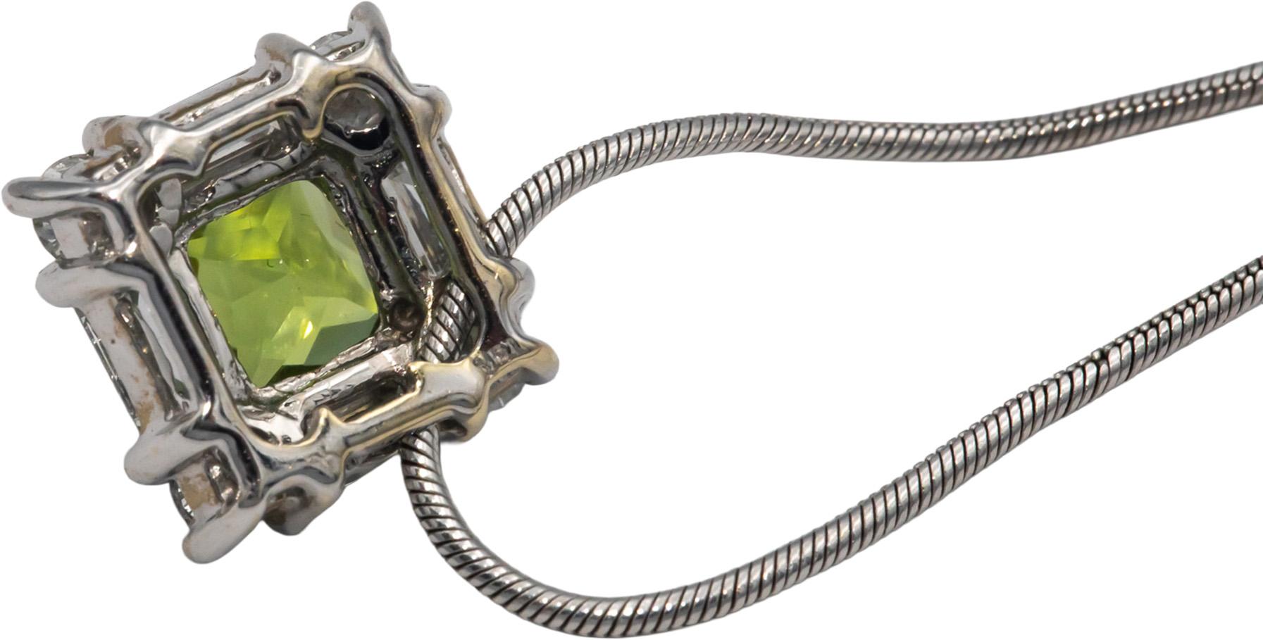 14k & 18k White Gold 1.75CT VS Diamond and Peridot Pendant Necklace