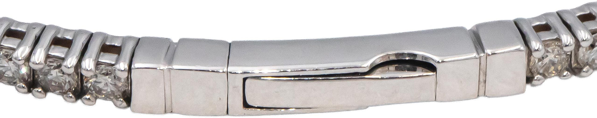 Round Diamond 18k White Gold Semi-Flexible Bangle Bracelet 2.28CT