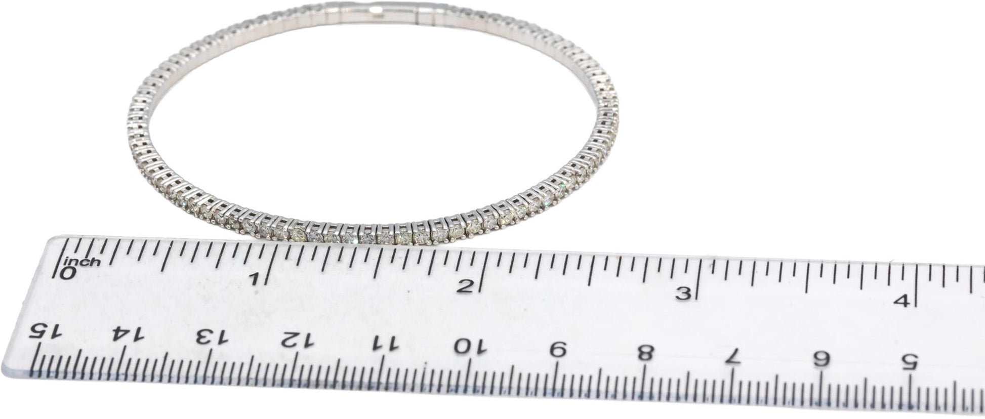 Round Diamond 18k White Gold Flexible Bangle Bracelet 2.97CT