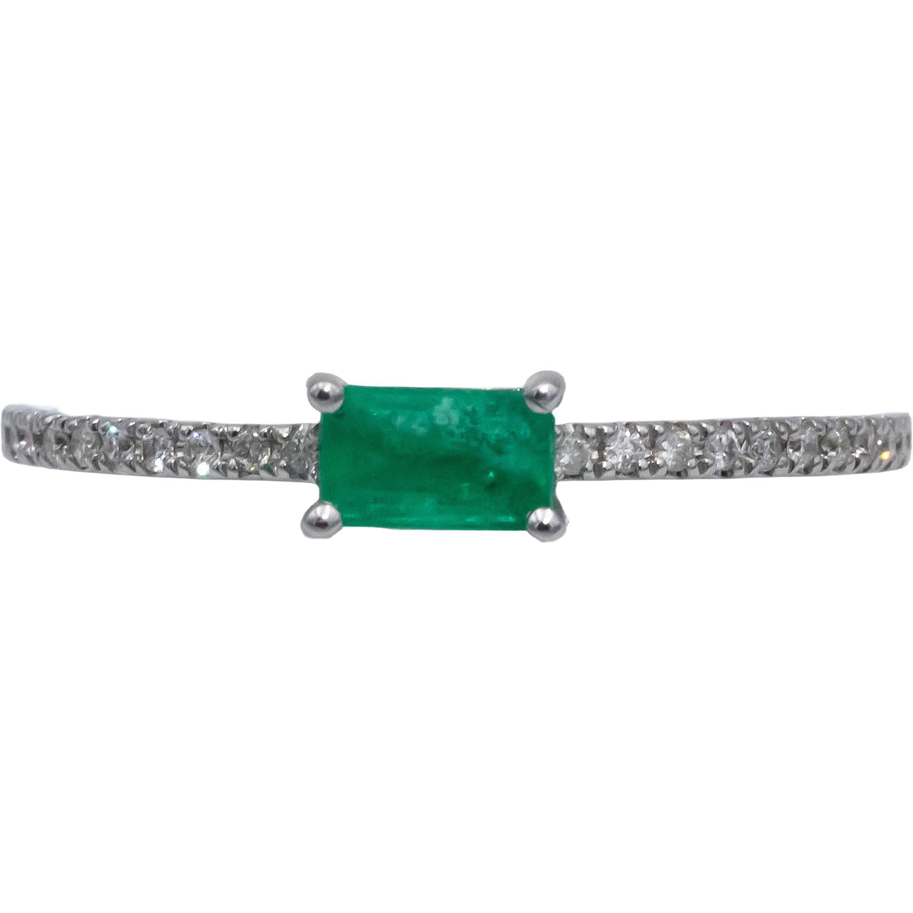 18k White Gold Emerald & VS Diamond Band Ring 0.33CT Size 7.25