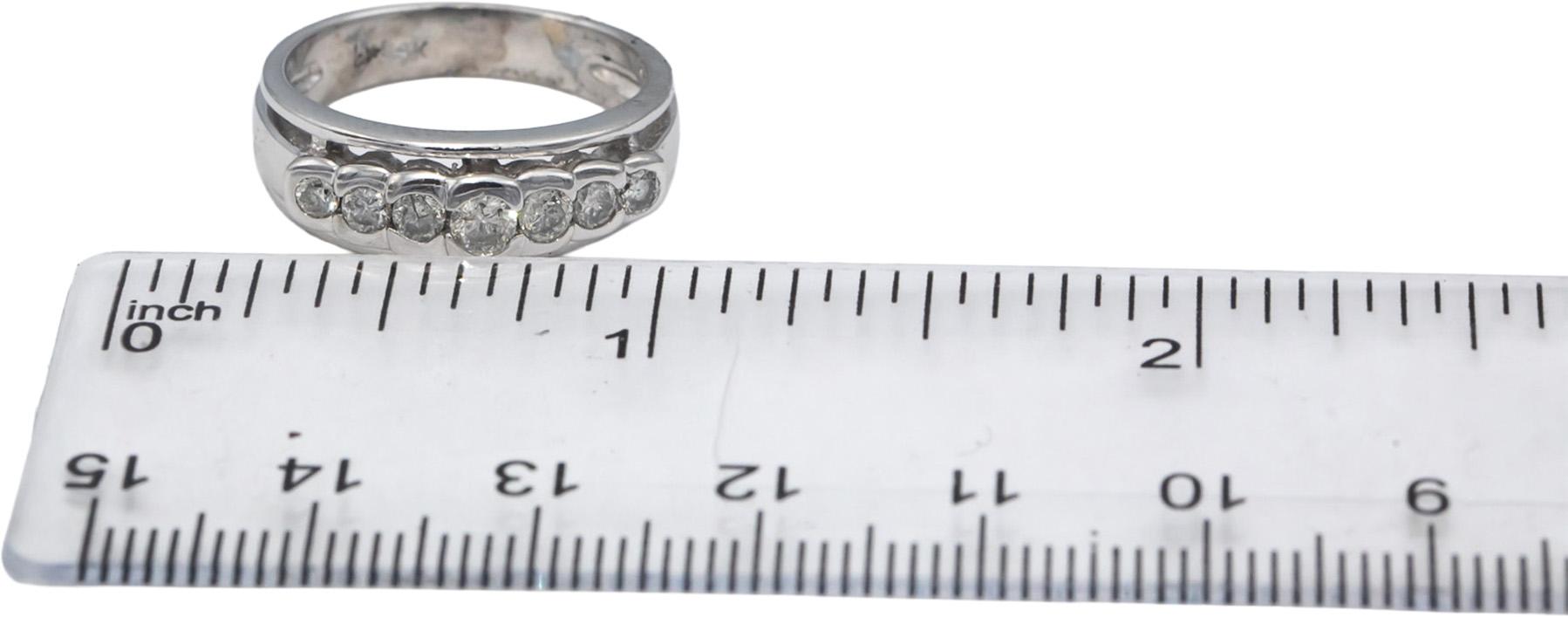 14k White Gold Round Half Bezel Set Band Ring 0.50CT Size 7