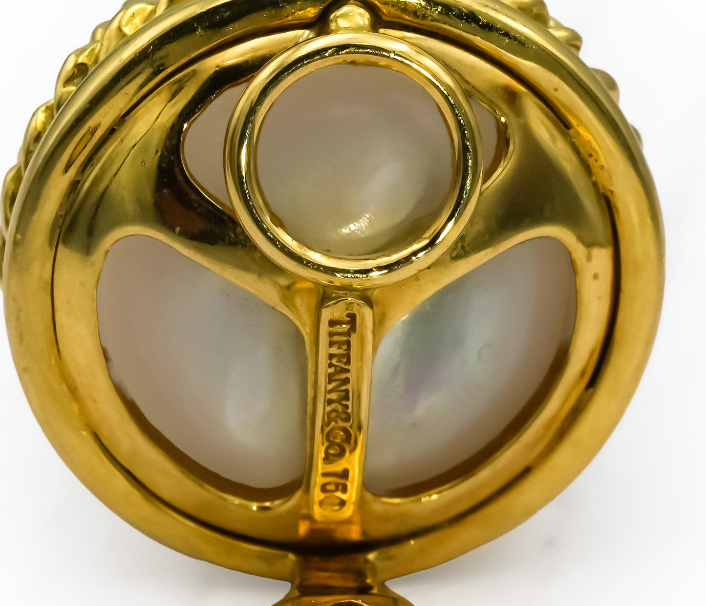 TIFFANY & CO. Vintage 18k Yellow Gold Mother of Pearl Clip On Earrings