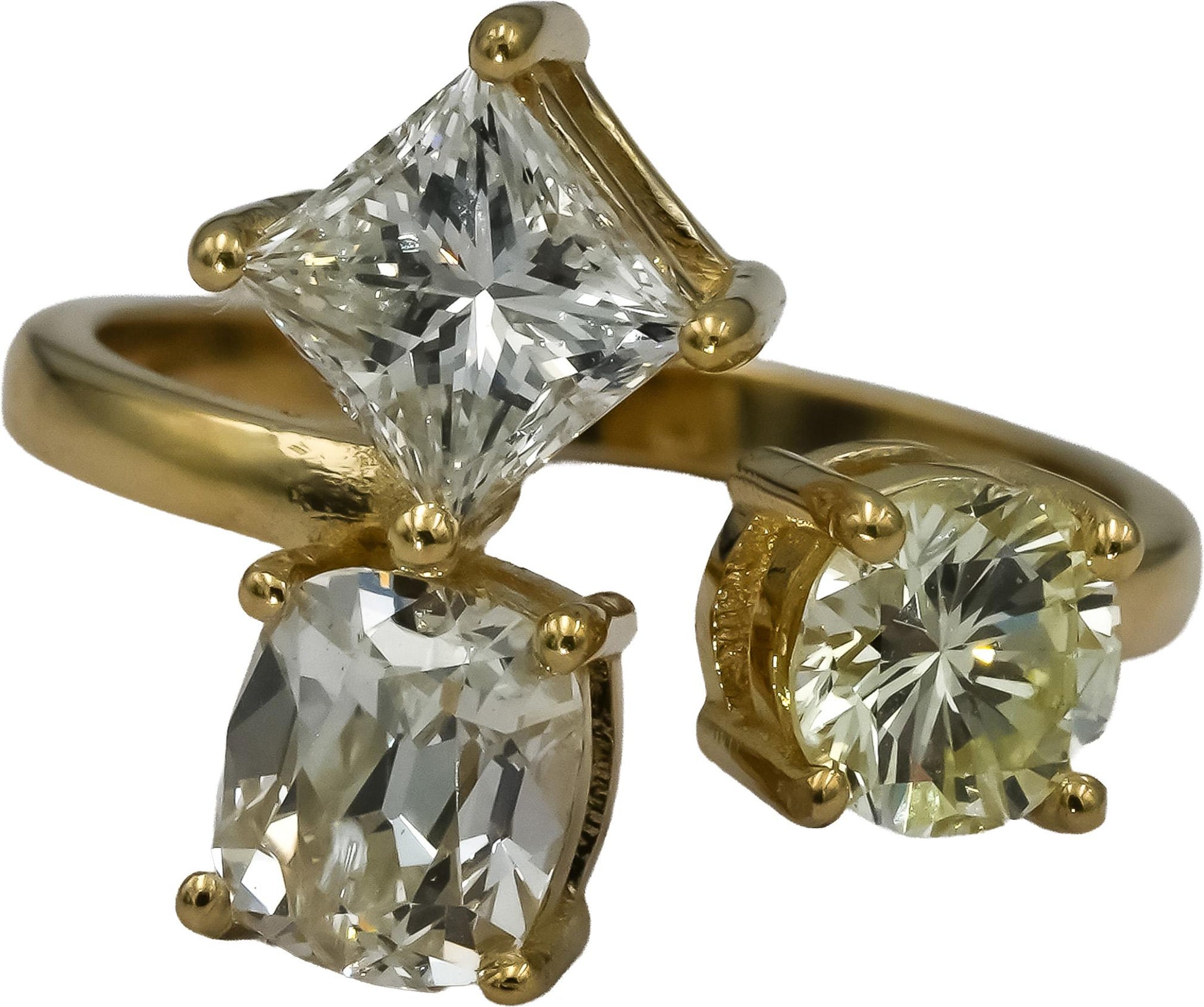 14k Yellow Gold Round Oval Cushion Cut Diamond Three Stone Ring 2.78CT Size 5.75