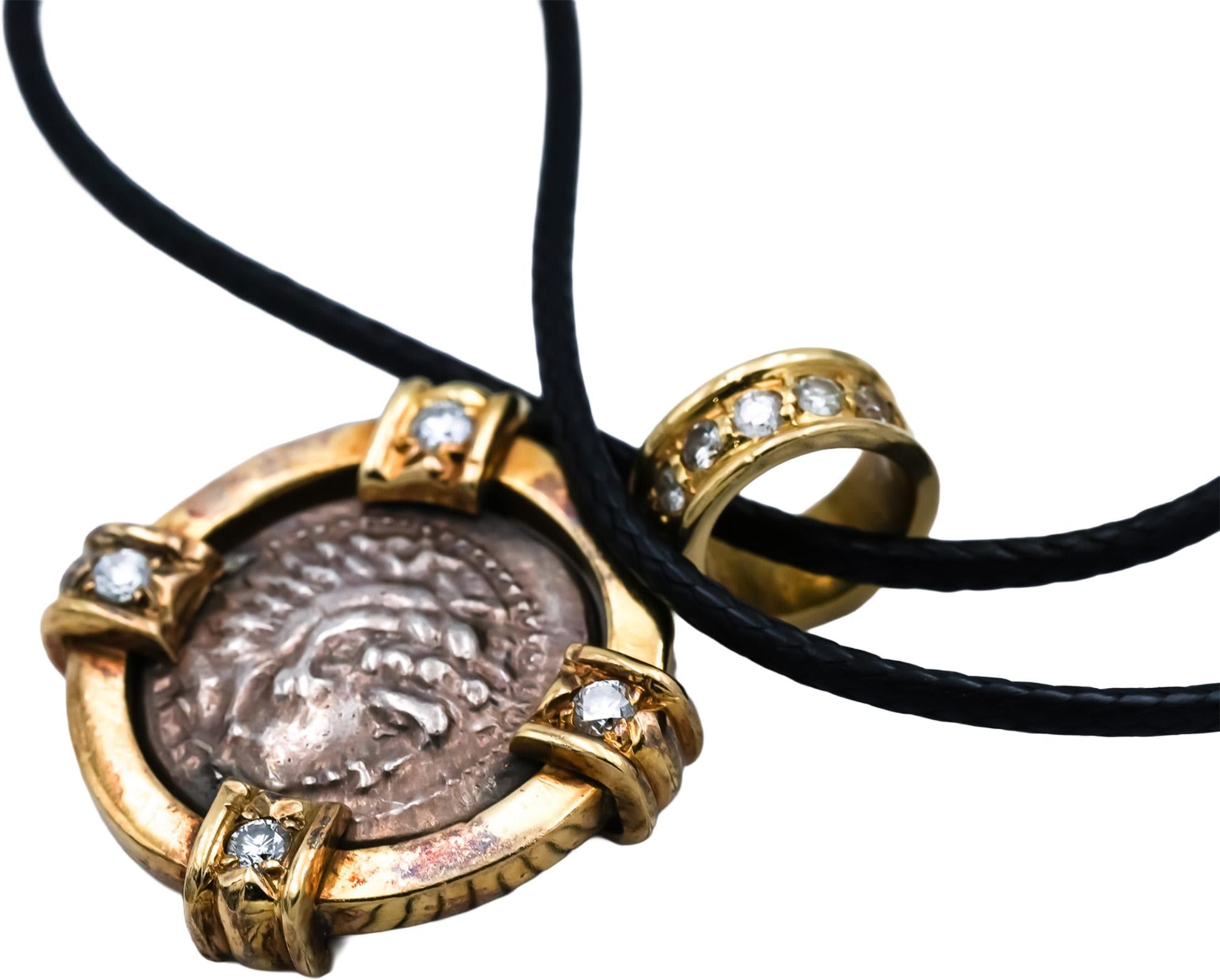 18k Yellow Gold Round Diamond Ancient Coin Pendant Necklace 0.30CT