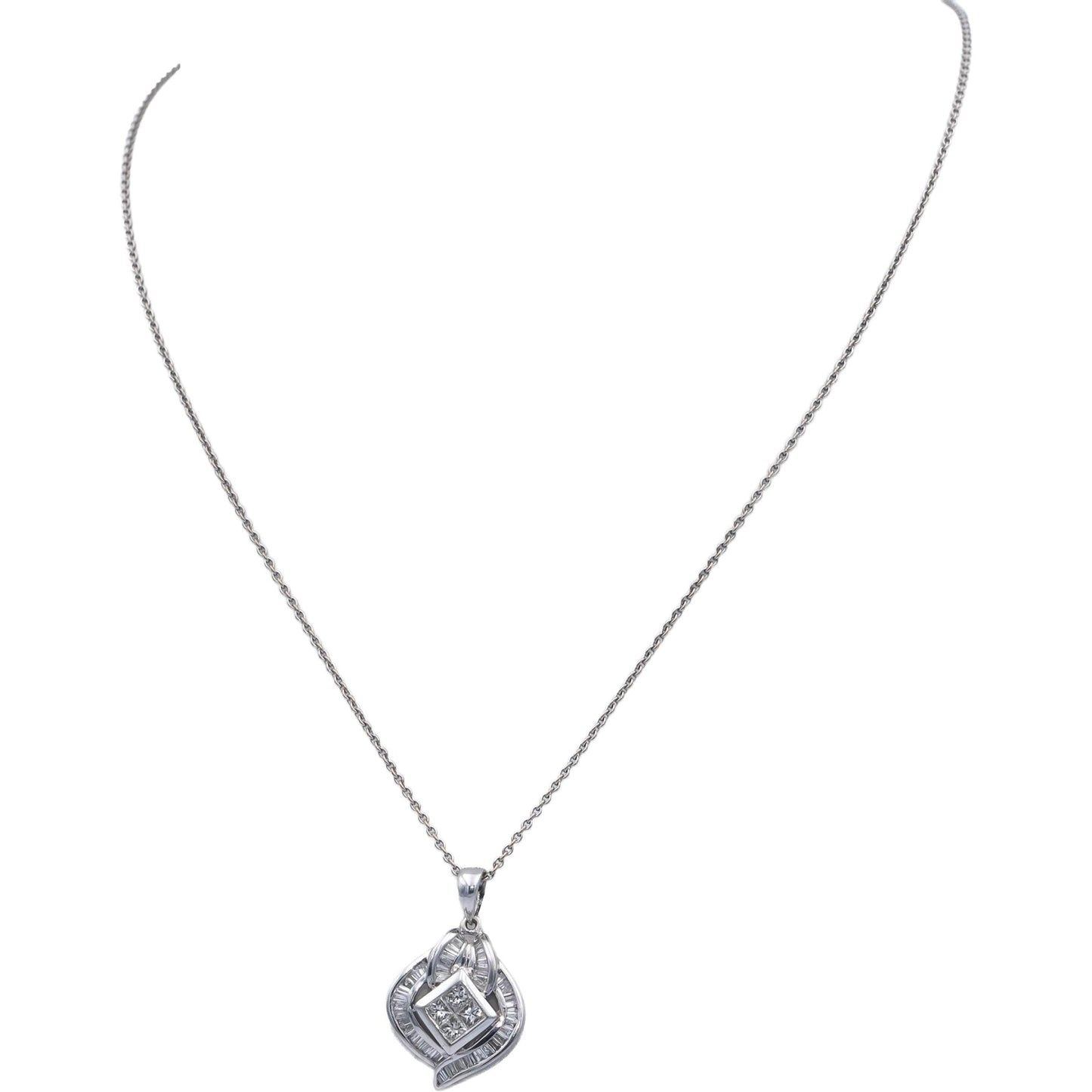 18k White Gold 0.64CT VS Princess & Baguette Cut Diamond Pendant Necklace