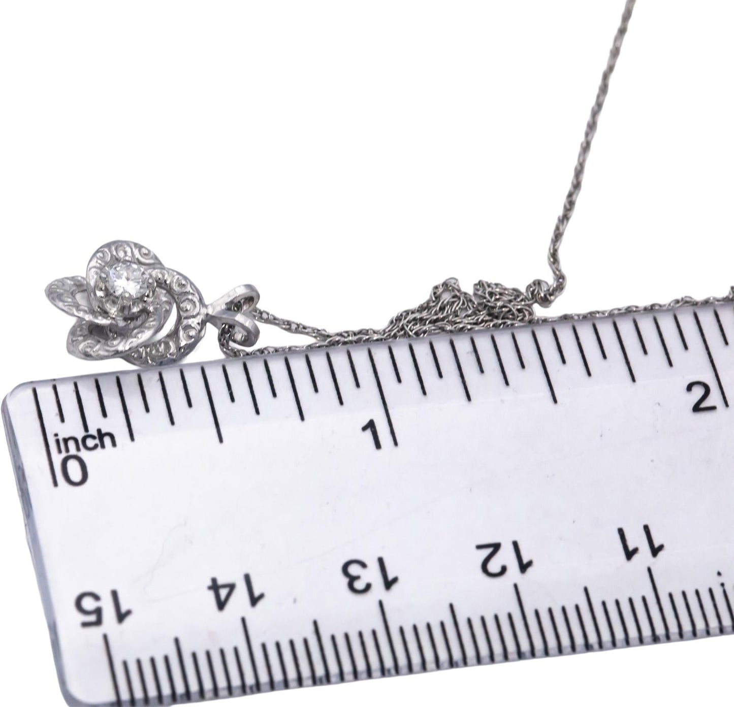 14k White Gold 0.15CT VS Round Cut Diamond Solitaire Pendant Necklace