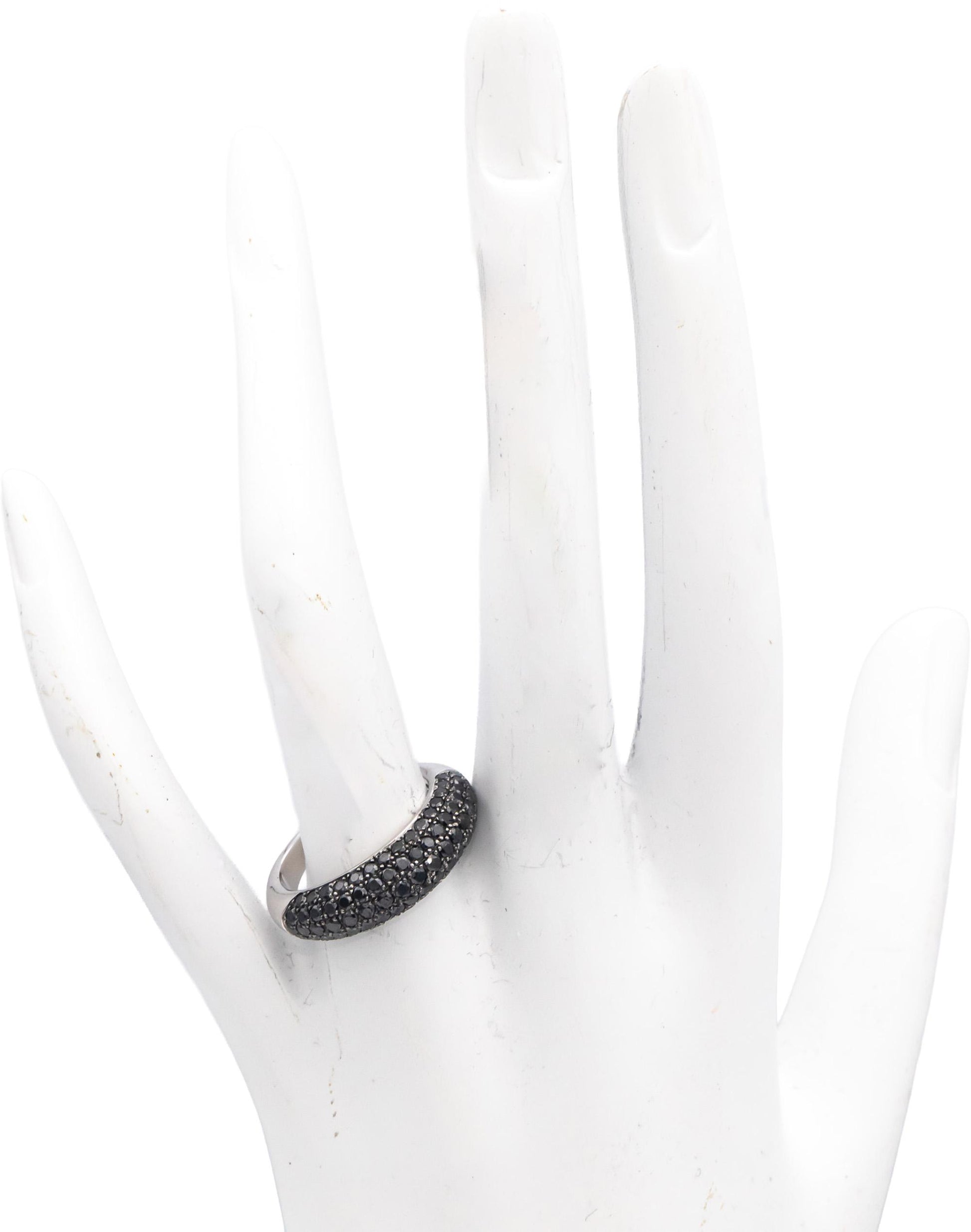 18k White Gold Round Black Diamond Cluster Dome Band Ring 1.50CTW Size 6.75