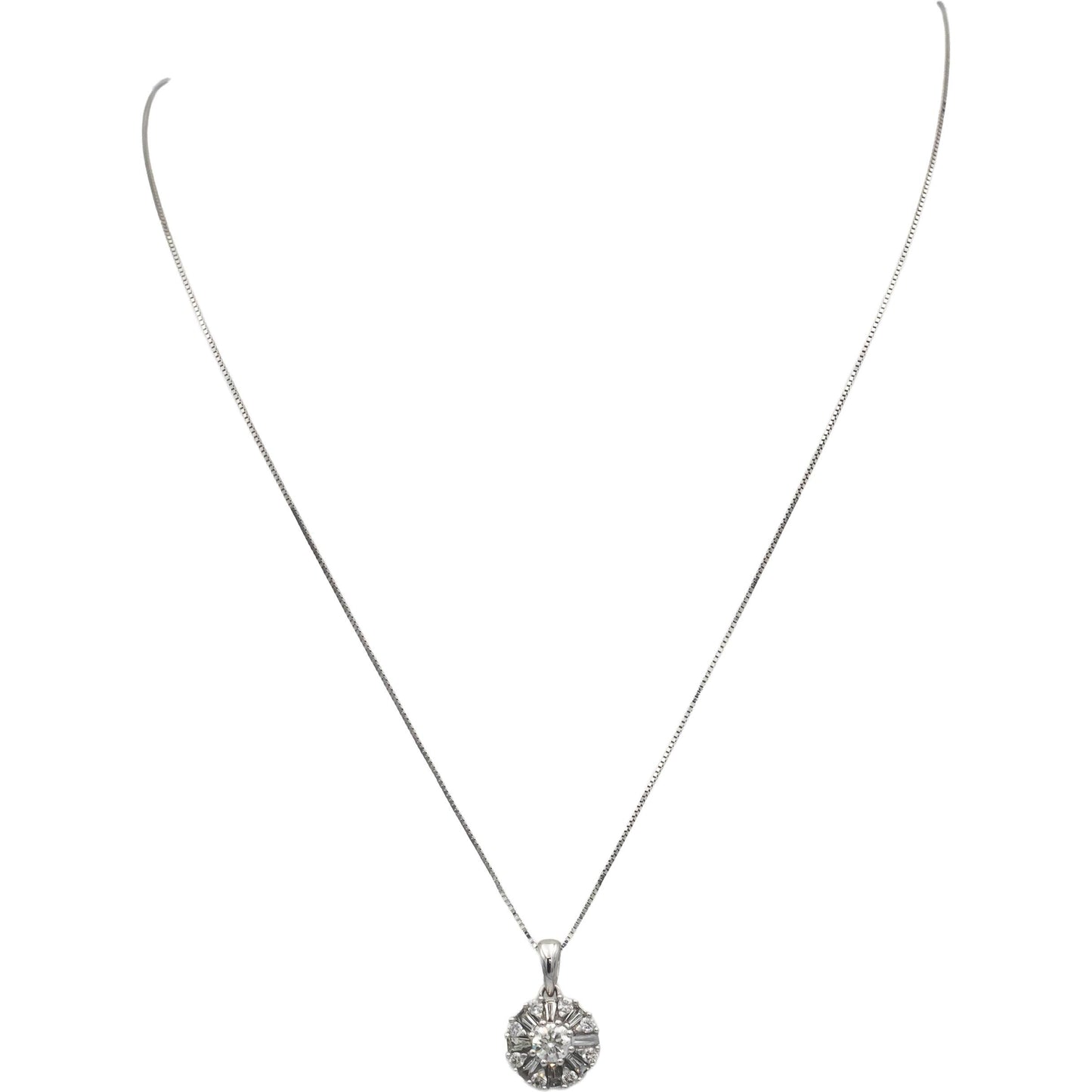 10k White Gold Round & Baguette Cut Diamond Cluster Pendant Necklace 0.75CT