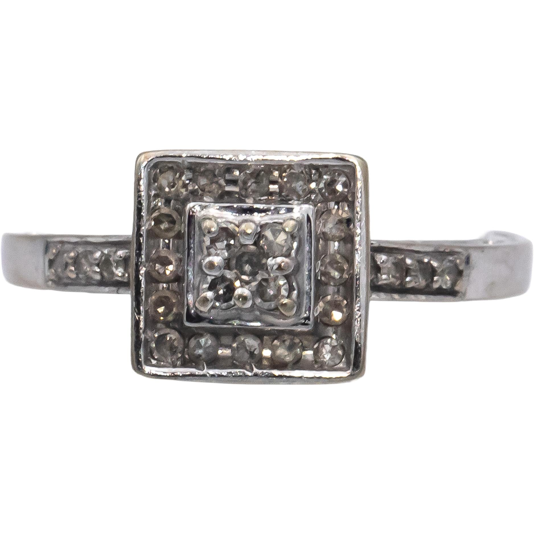 10k White Gold Round Diamond Cocktail Ring 0.25CT Size 8.25