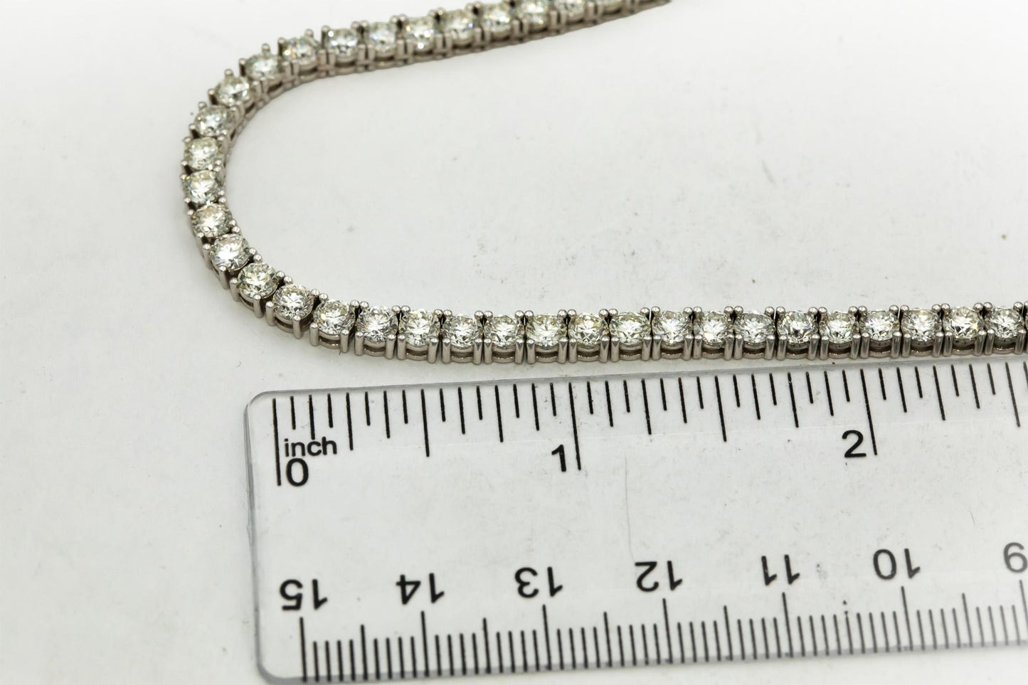 14k White Gold VS Round Diamond Tennis Necklace 22.85CT
