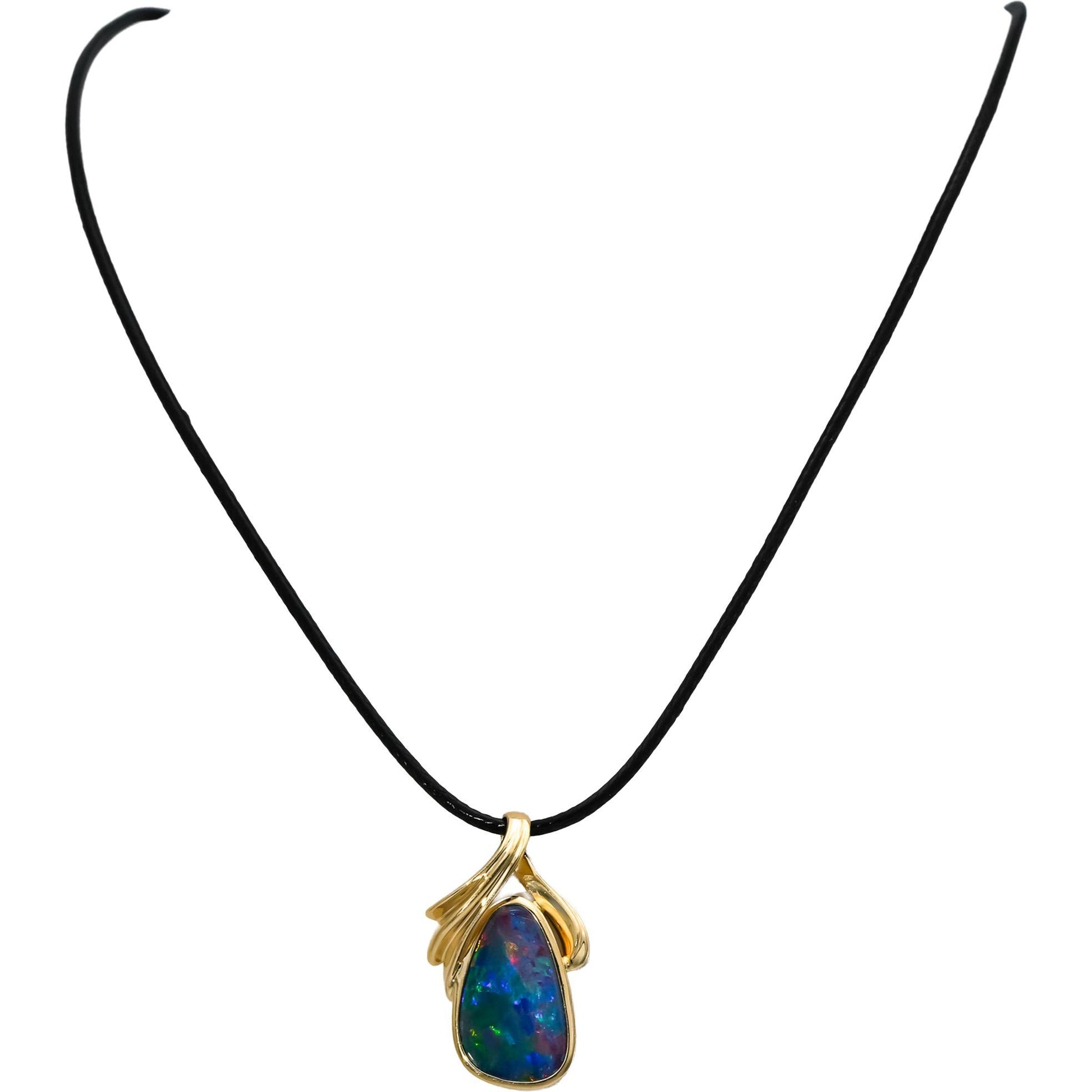 14k Yellow Gold Cabochon Opal Solitaire Pendant Necklace