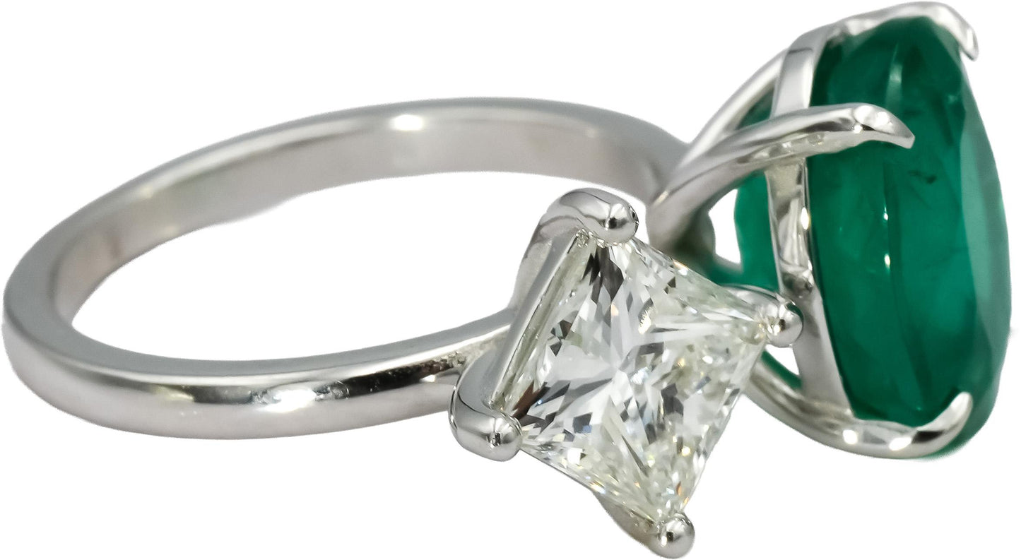 GIA Certified 14k White Gold VS2/G Princess Diamond and Emerald Ring 6.28CT