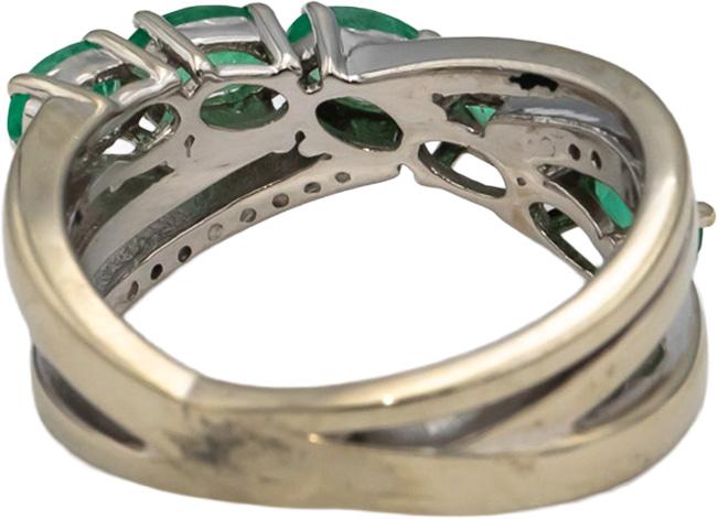 14k White Gold Emerald and Diamond Crossover Band Ring 0.85CTW Size 6.5