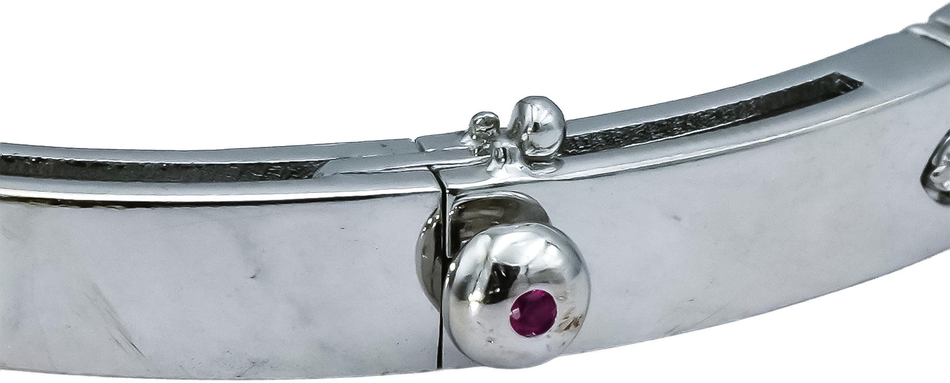 ROBERTO COIN 18k White Gold Diamond Love in Verona Bangle Bracelet 0.15CT
