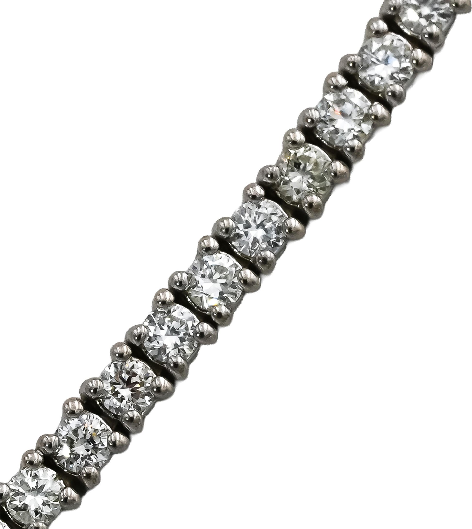 14k White Gold VS Round Diamond Tennis Necklace 3.55CT