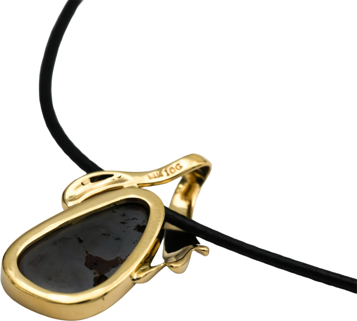 14k Yellow Gold Cabochon Opal Solitaire Pendant Necklace