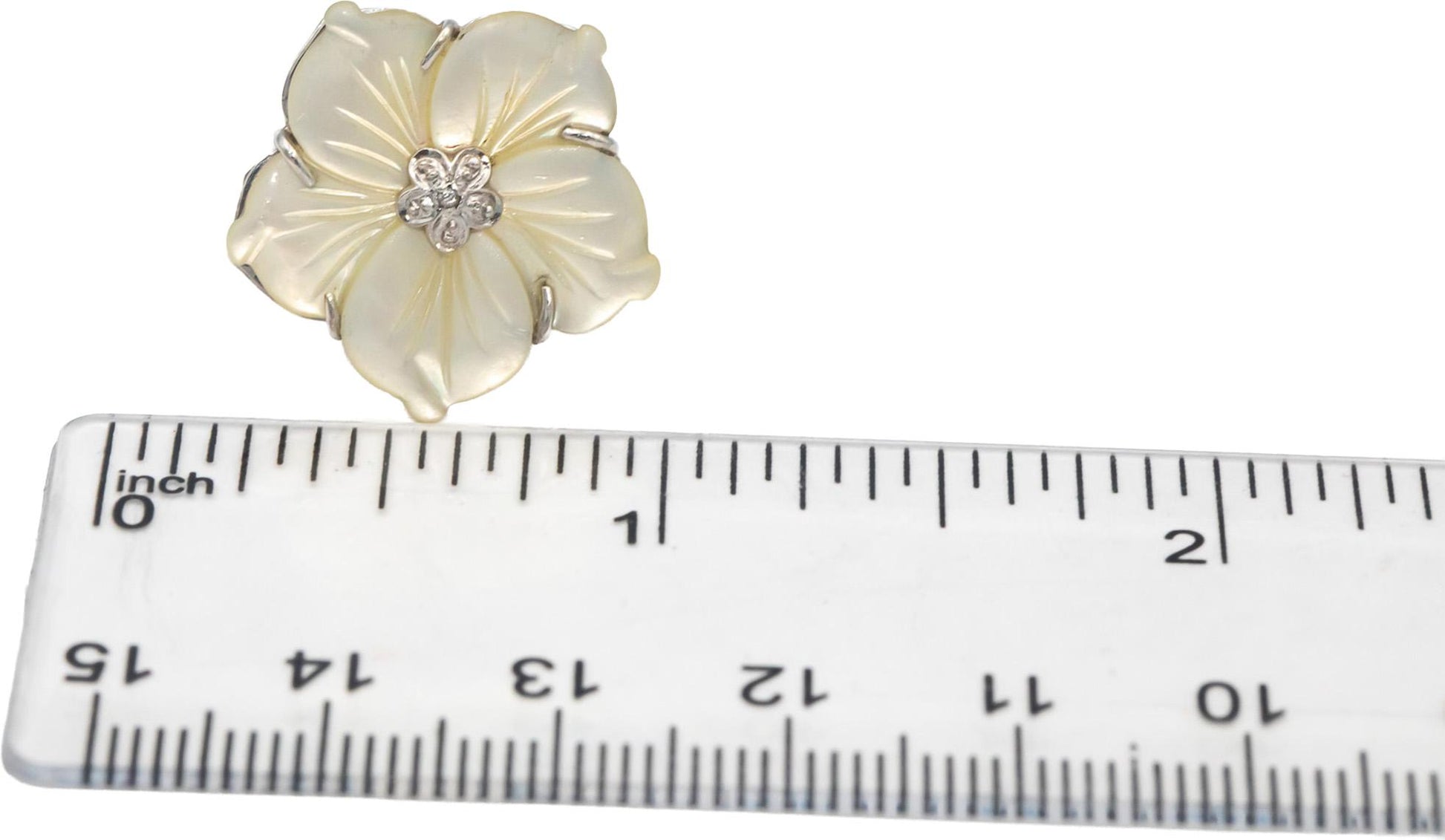 14k White Gold Carved Mother of Pearl Flower Ring w/ Diamond Accents Size 7