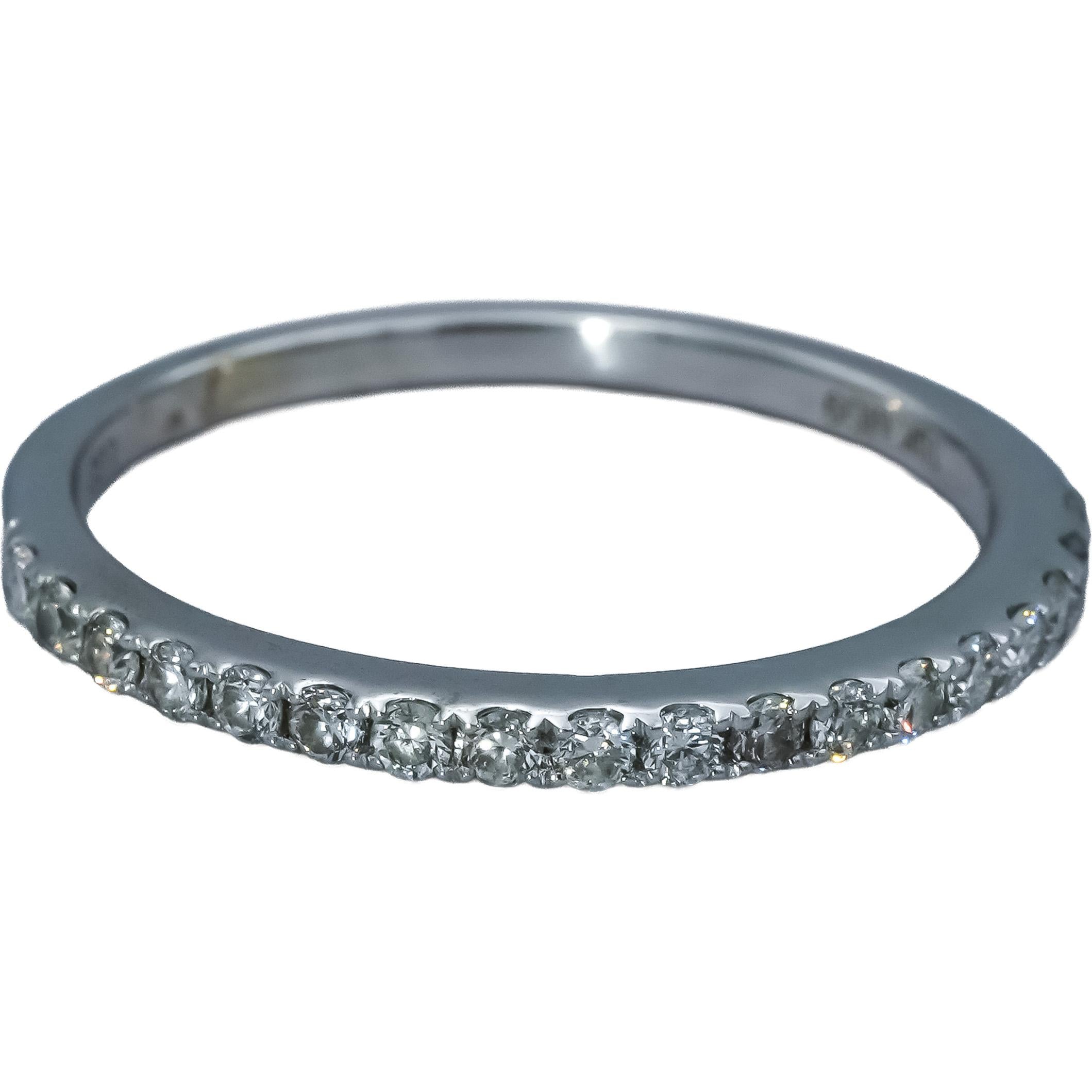10k White Gold VS Round Lab-Grown Diamond Band Ring 0.35CT Size 7