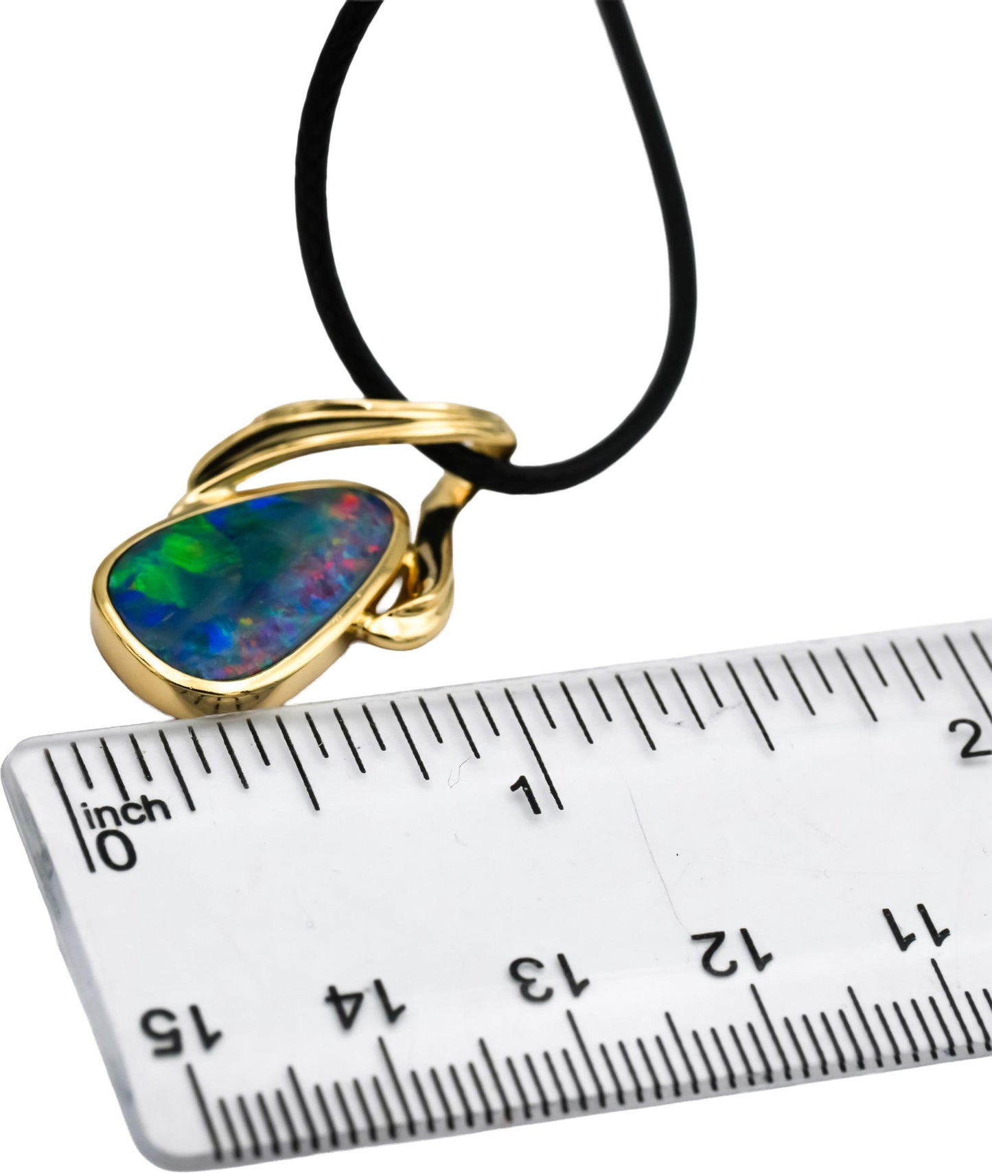 14k Yellow Gold Cabochon Opal Solitaire Pendant Necklace