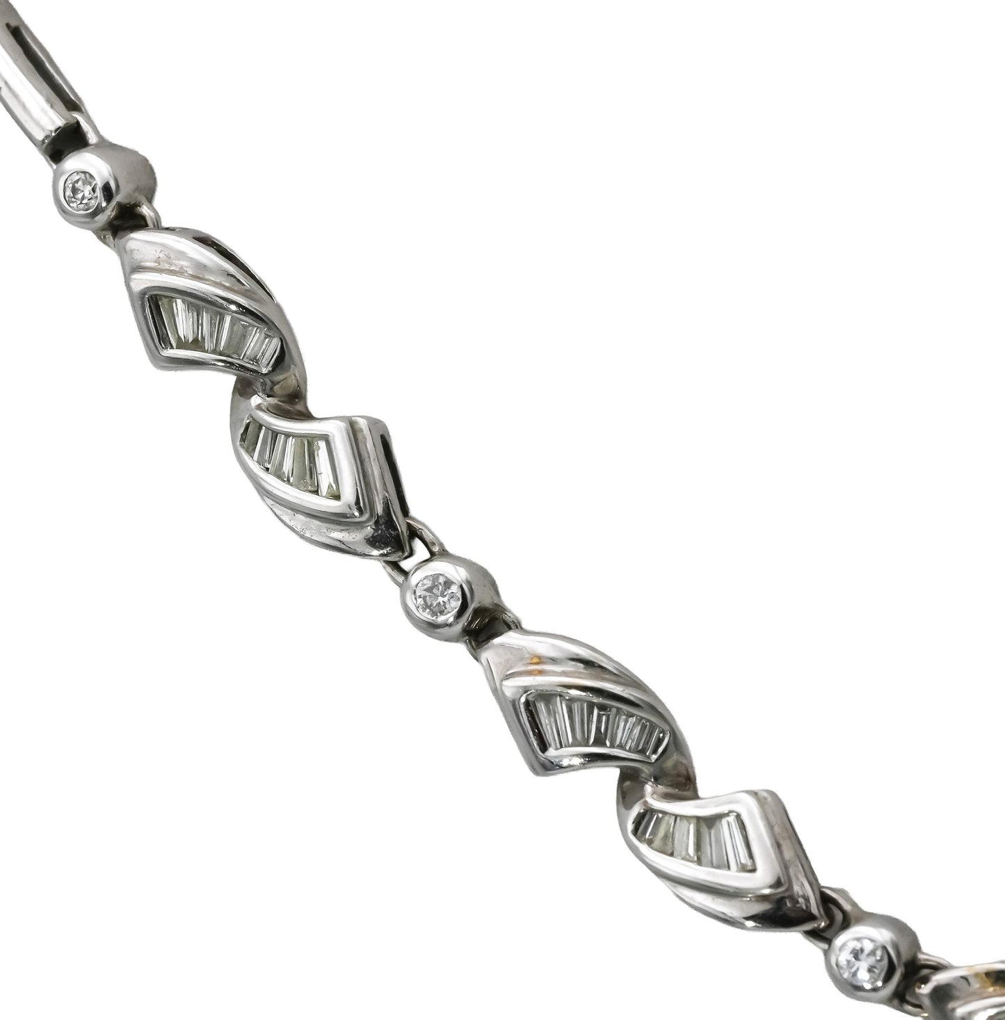 18k White Gold Round and Baguette Cut Diamond Fancy Link Necklace 1.50CT