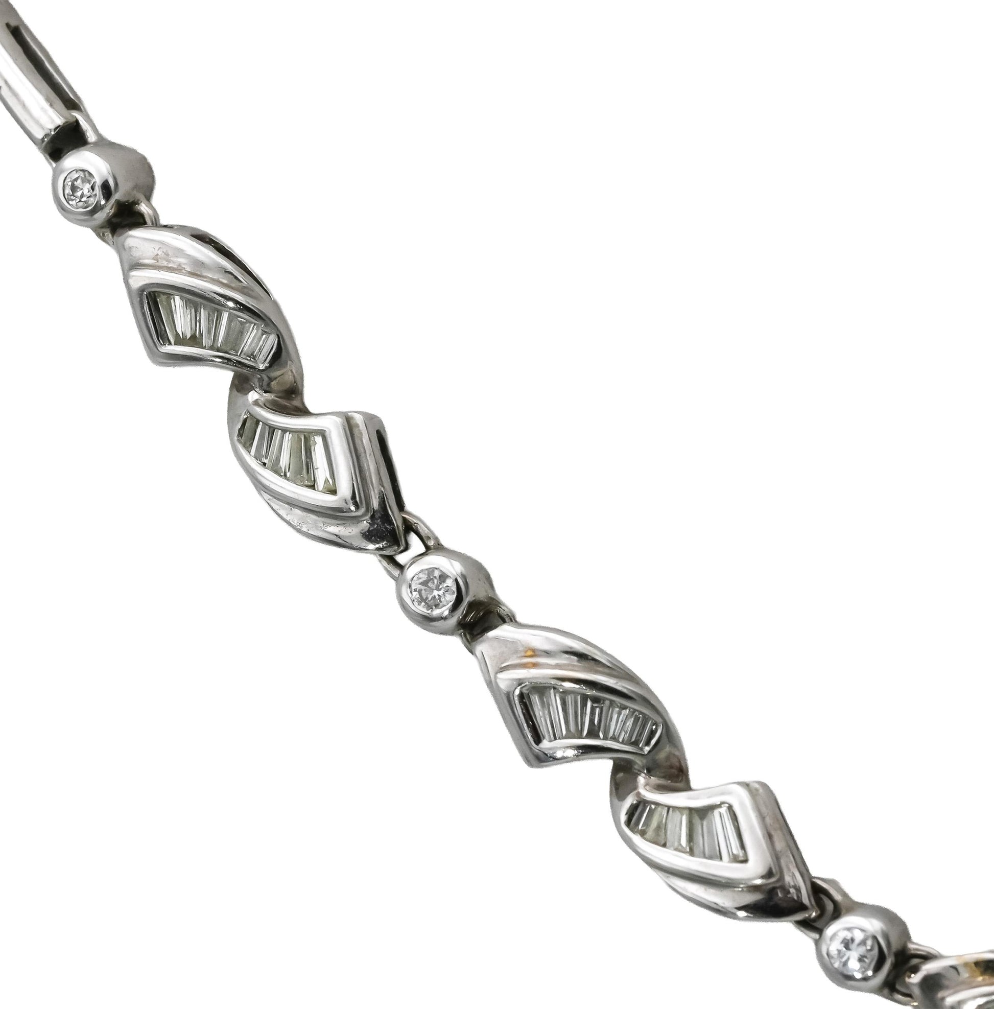 18k White Gold Round and Baguette Cut Diamond Fancy Link Necklace 1.50CT