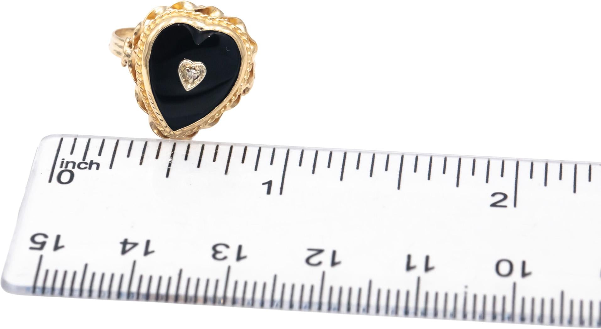 Black Onyx 10k Yellow Gold Heart Cocktail Ring Size 5.75 w/ Diamond Accent