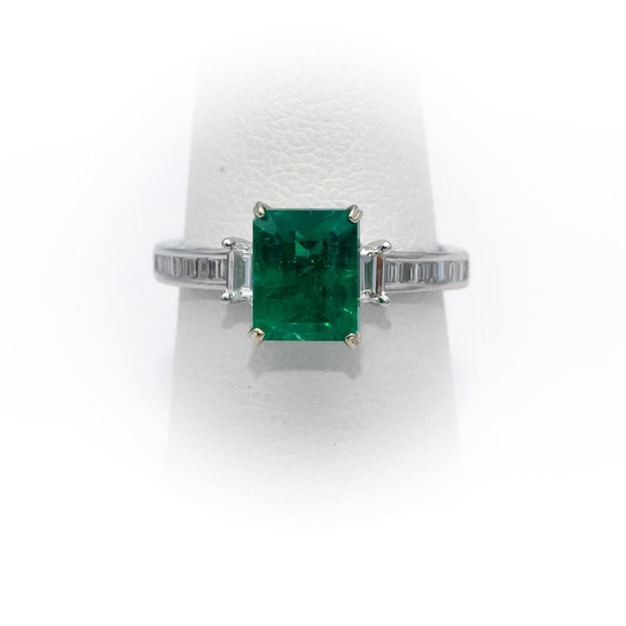 GIA Certified 18k White Gold Zambia Emerald and VS Diamond Ring 2.94CT Size 6.25