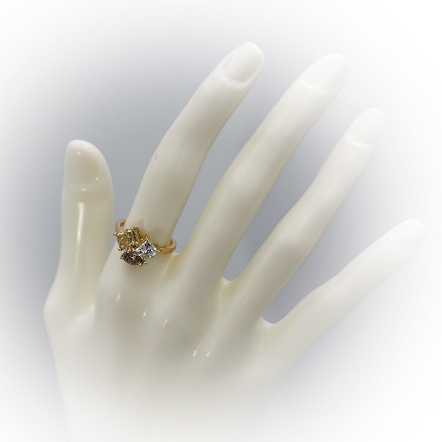 14k Yellow Gold Mixed Cut White & Yellow Diamond Three Stone Ring 2.19CT Size 6