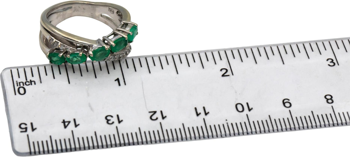 14k White Gold Emerald and Diamond Crossover Band Ring 0.85CTW Size 6.5