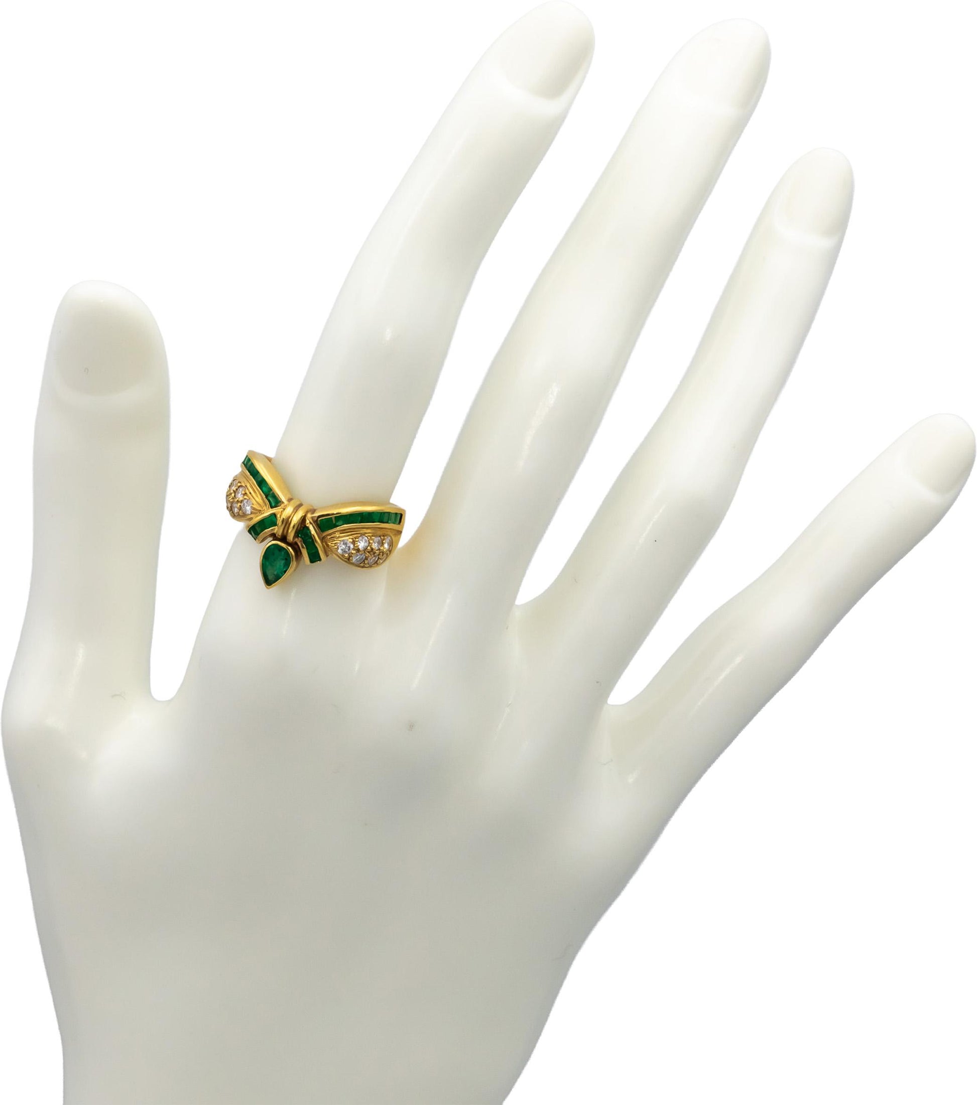 18k Yellow Gold Diamond and Emerald Ribbon Cocktail Ring 0.80CT Size 7