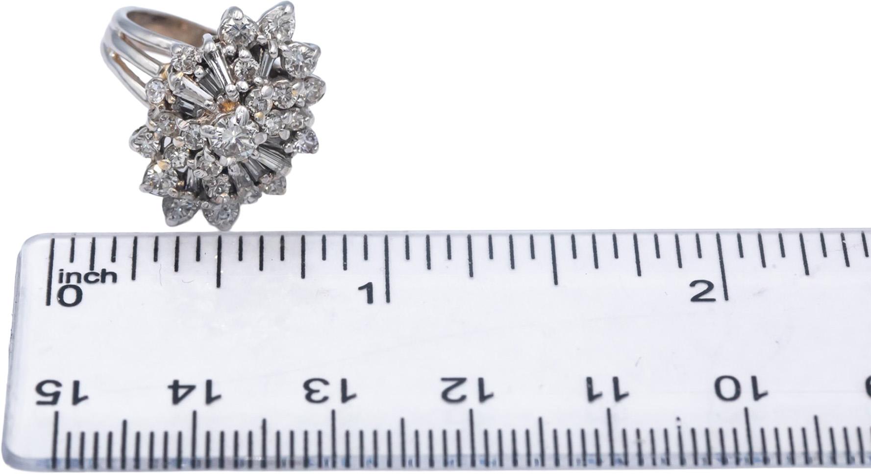 14k White Gold 1.50CT VS Round & Baguette Cut Diamond Cocktail Ring Size 4.5