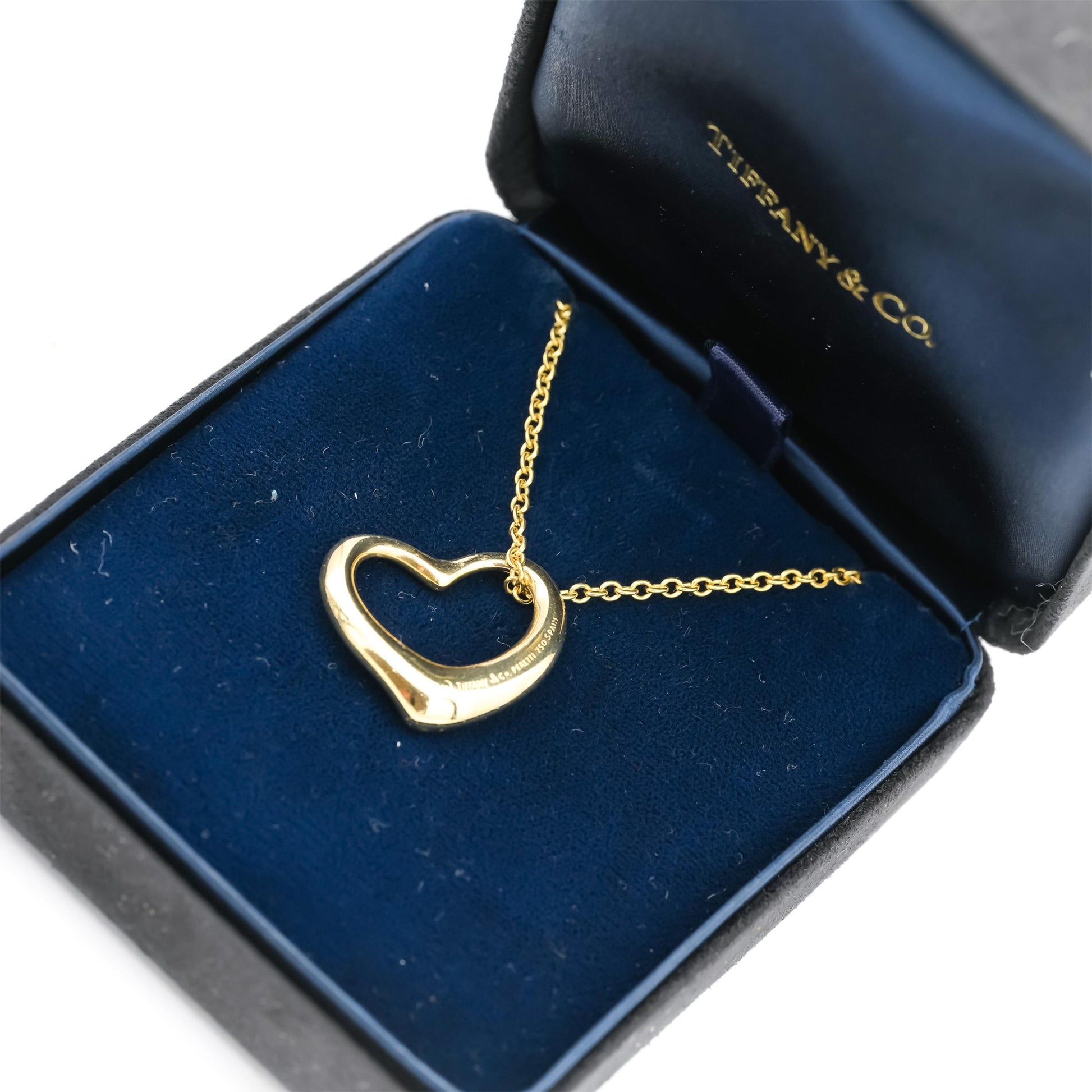 TIFFANY & CO. 18k Yellow Gold Elsa Peretti Open Heart Pendant Necklace w/ Box